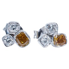 Gorgeous 18K White Gold Stud Earrings with 0.76 Ct Natural Diamonds, AIG Cert