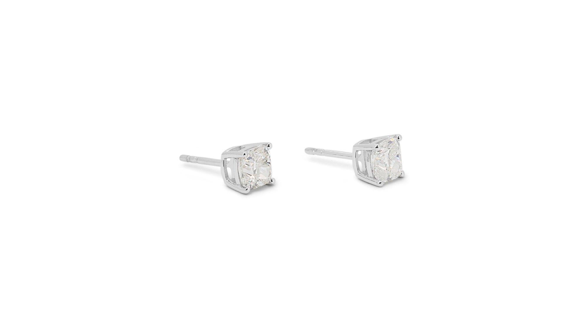 Women's Gorgeous 18k White Gold Stud Earrings with 2.01 ct Natural Diamonds AIG Cert
