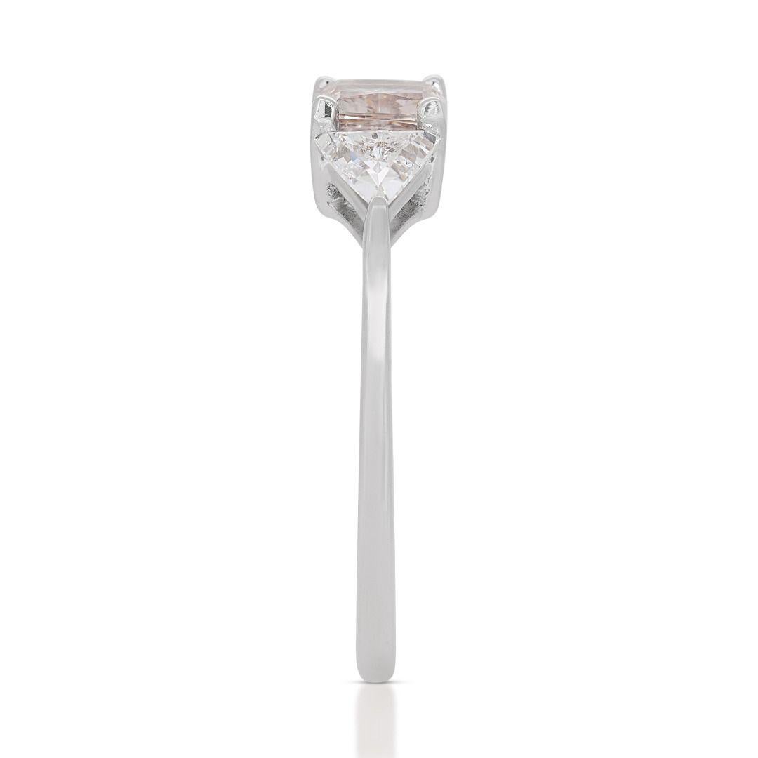 Women's Stunning 0.81ct Three Stone Ring in 18K White Gold For Sale
