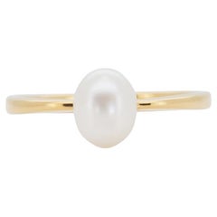 Gorgeous 18k Yellow Gold Ring with 1 Ct Natural Pearl