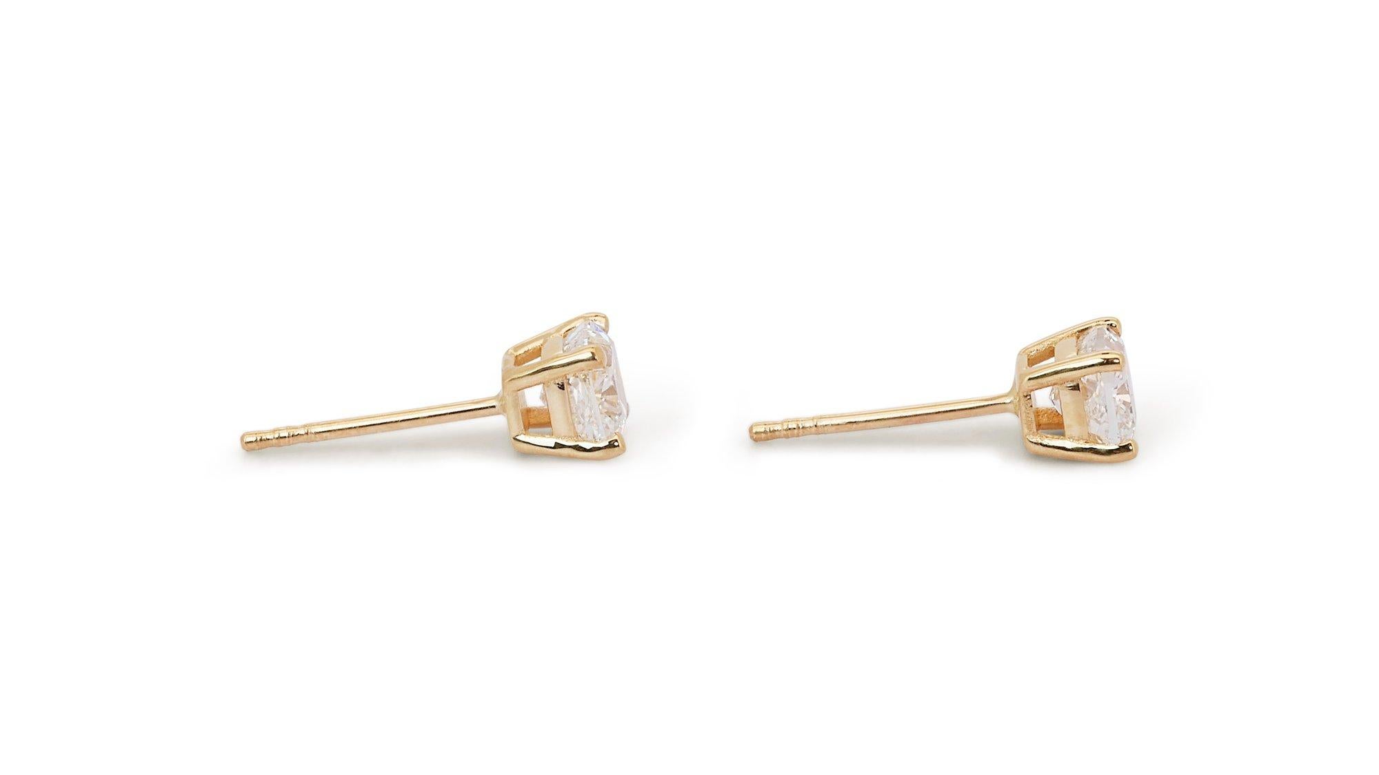 Gorgeous 18k Yellow Gold Stud Earrings with 1.42 Carat Natural Diamonds AIG Cert 1