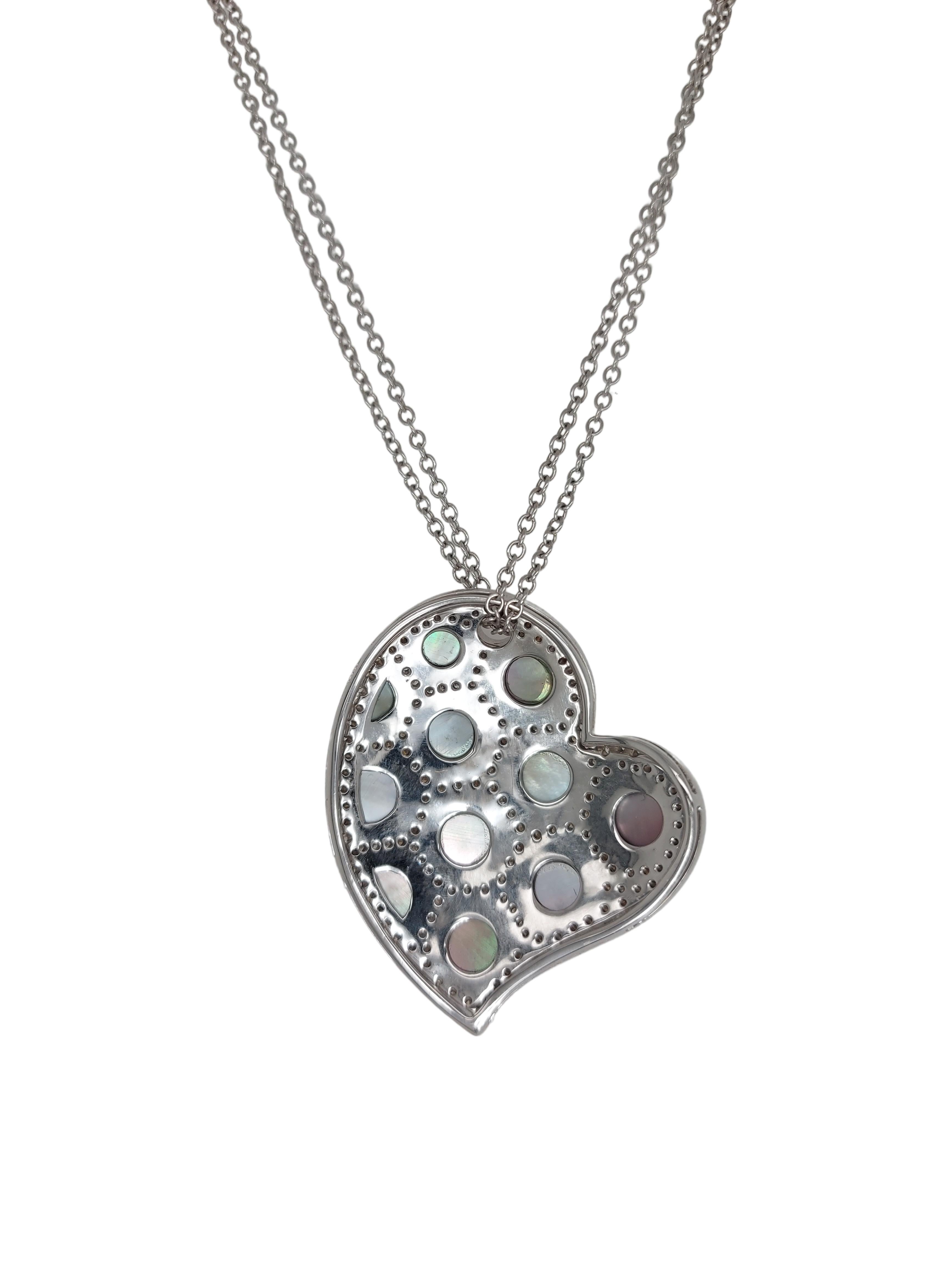 Gorgeous 18kt White Gold Diamond Pendant Necklace & Black Mother of Pearl For Sale 2