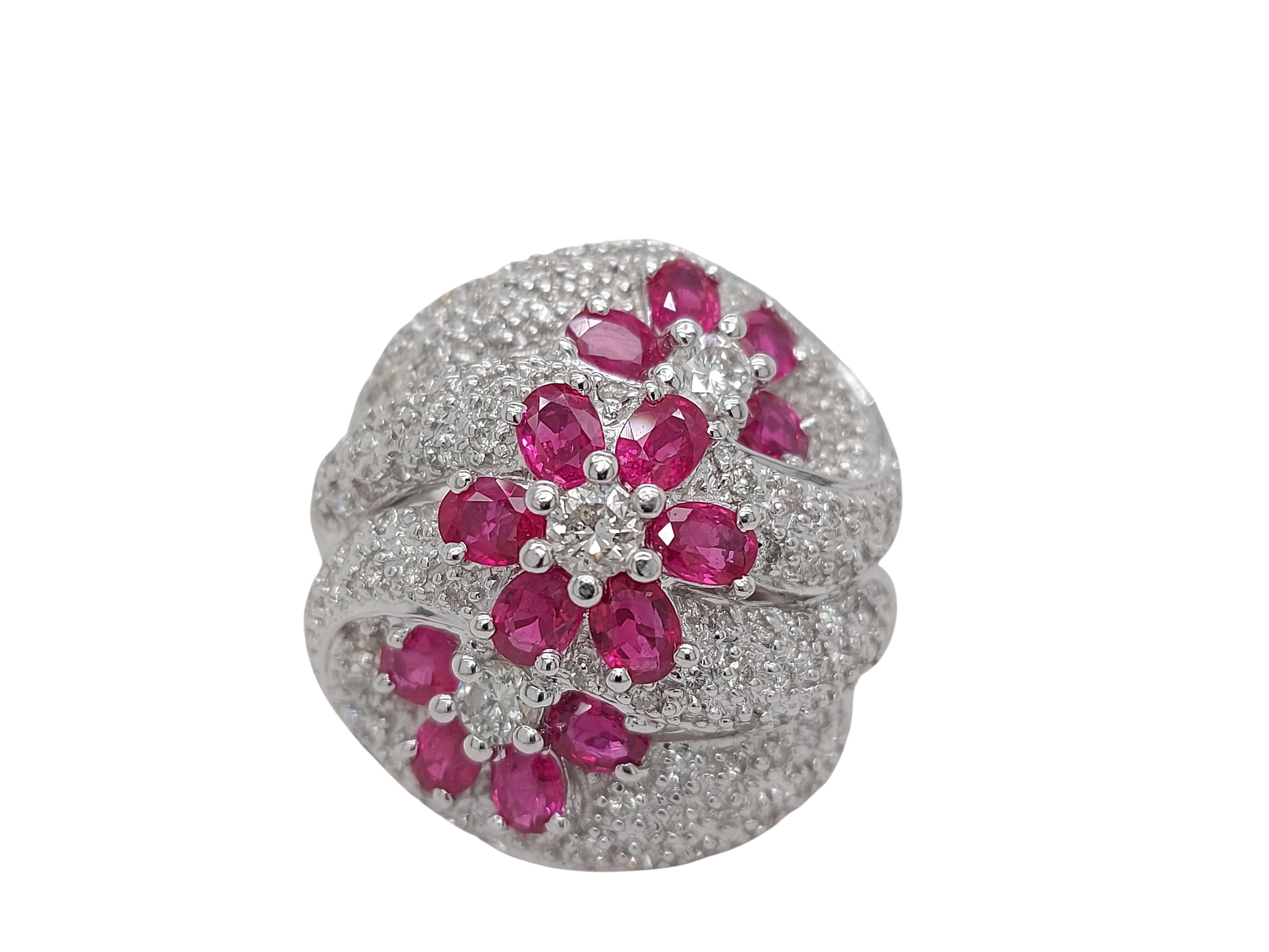 Gorgeous 18kt White Gold Ring with 2.46ct Diamonds & Rubies For Sale 14