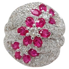 Gorgeous 18kt White Gold Ring with 2.46ct Diamonds & Rubies