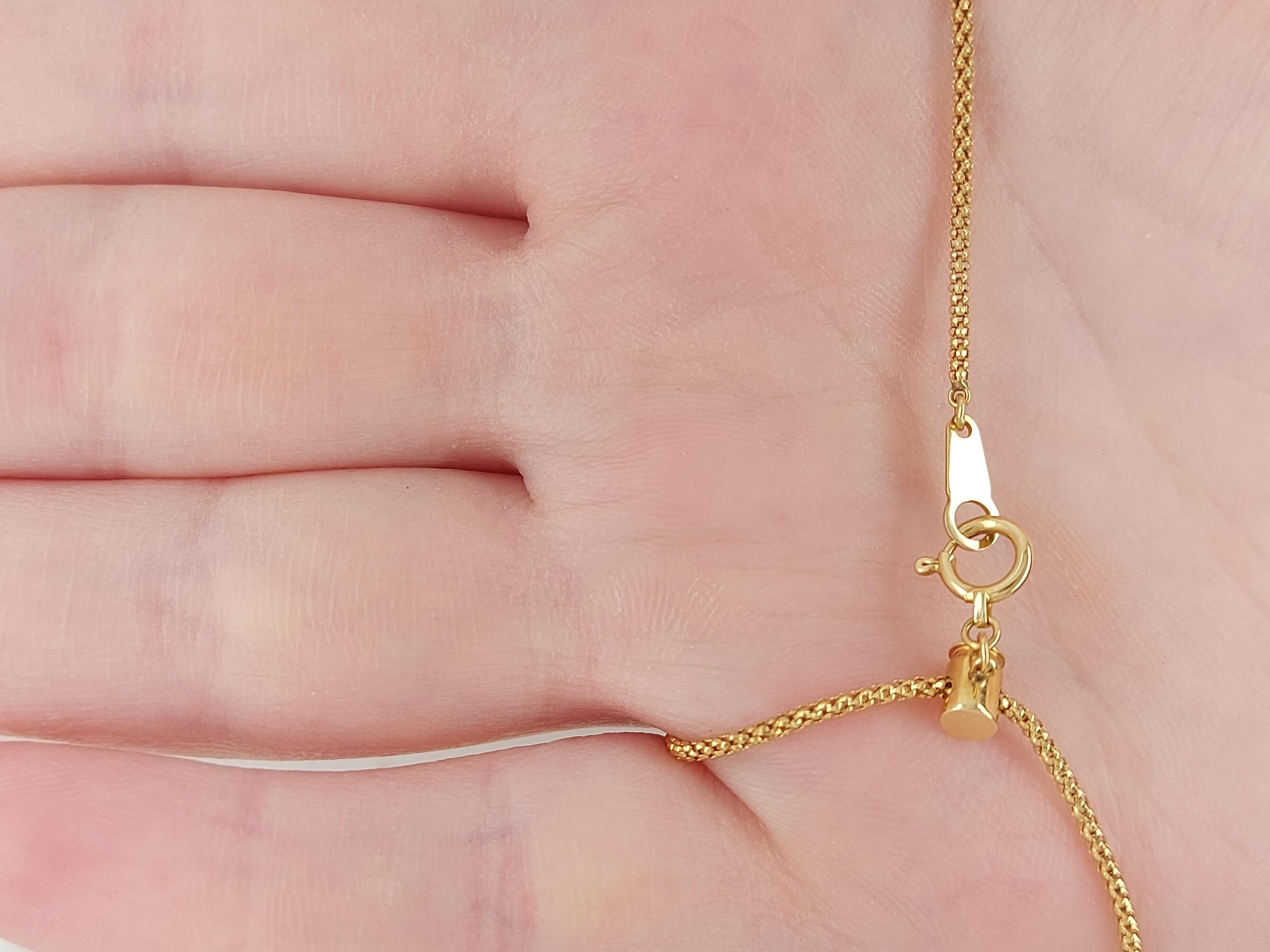 Gorgeous 18kt Yellow Gold Necklace with the letter M with 0.20 Ct Diamond 5
