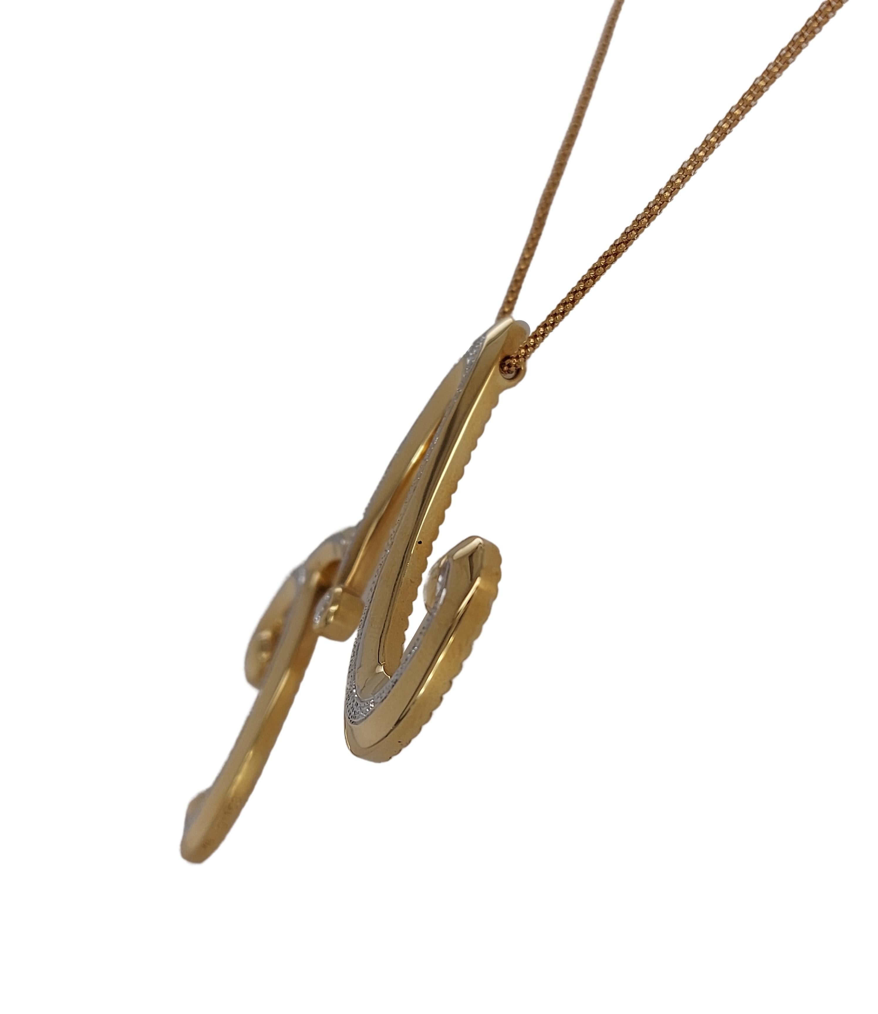 Brilliant Cut Gorgeous 18kt Yellow Gold Necklace with the letter M with 0.20 Ct Diamond