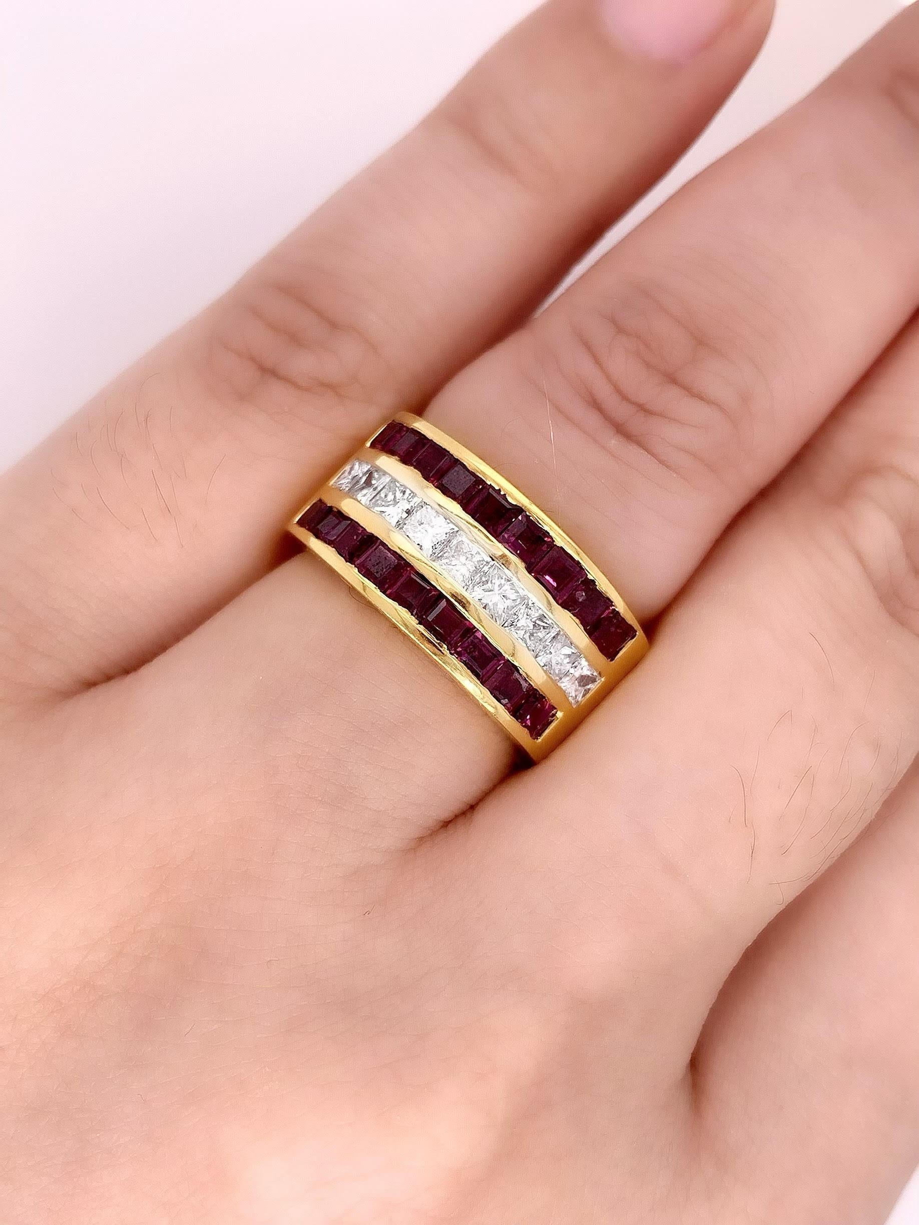 Sophia D, 1.61 Carat Yellow Gold Diamond and Ruby Dome Ring In New Condition For Sale In New York, NY