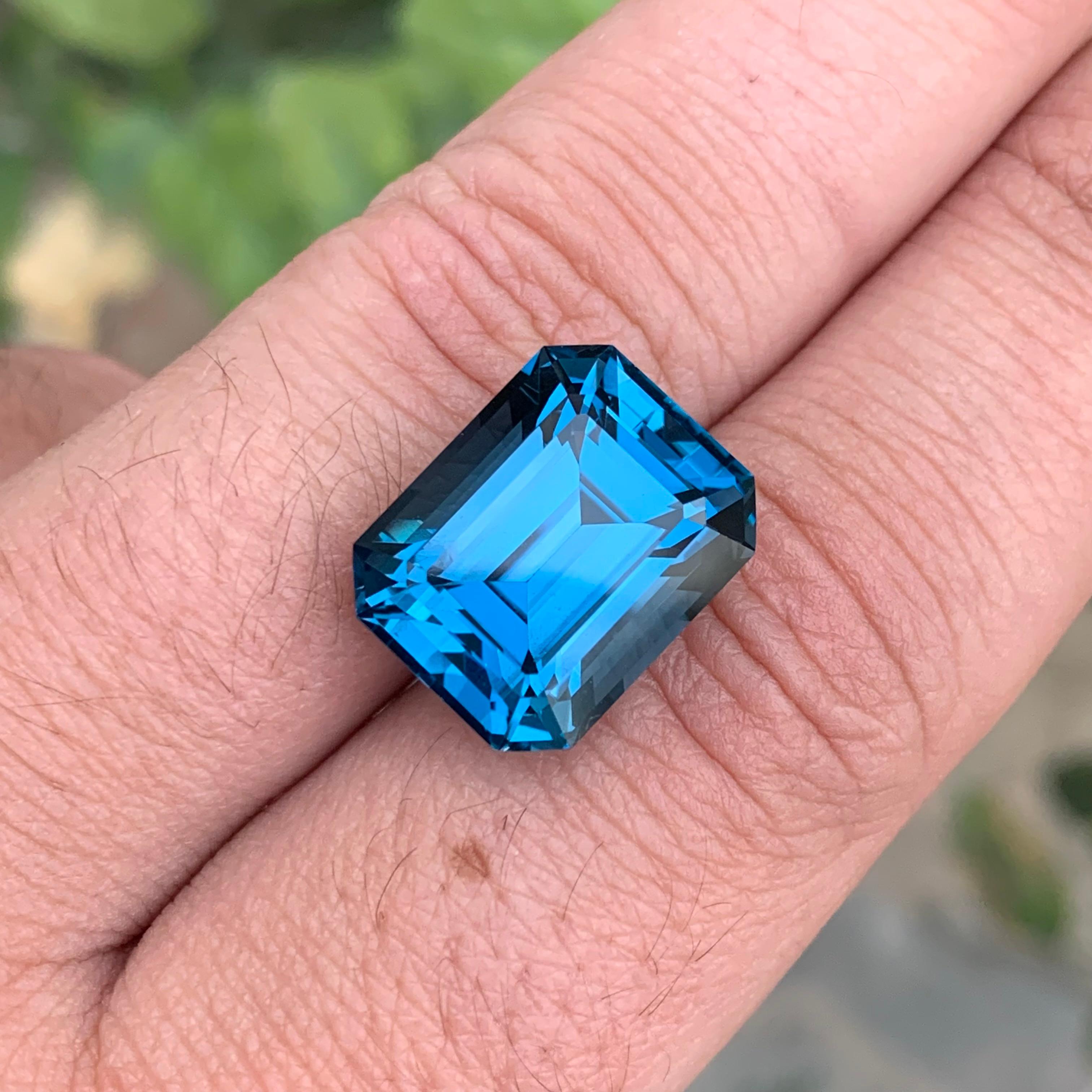 Gorgeous 19 Carats Loose London Blue Topaz 4
