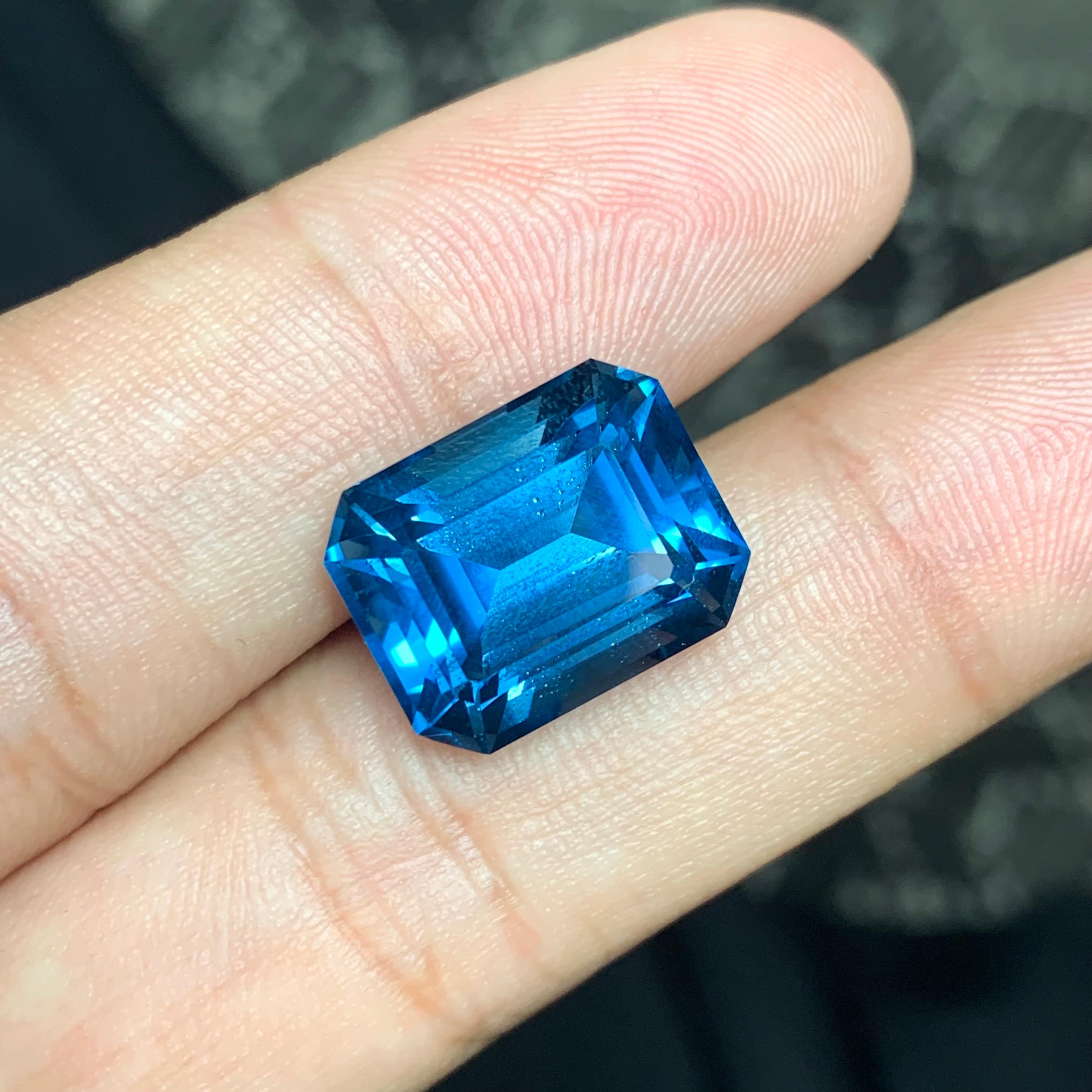 Gorgeous 19 Carats Loose London Blue Topaz 10