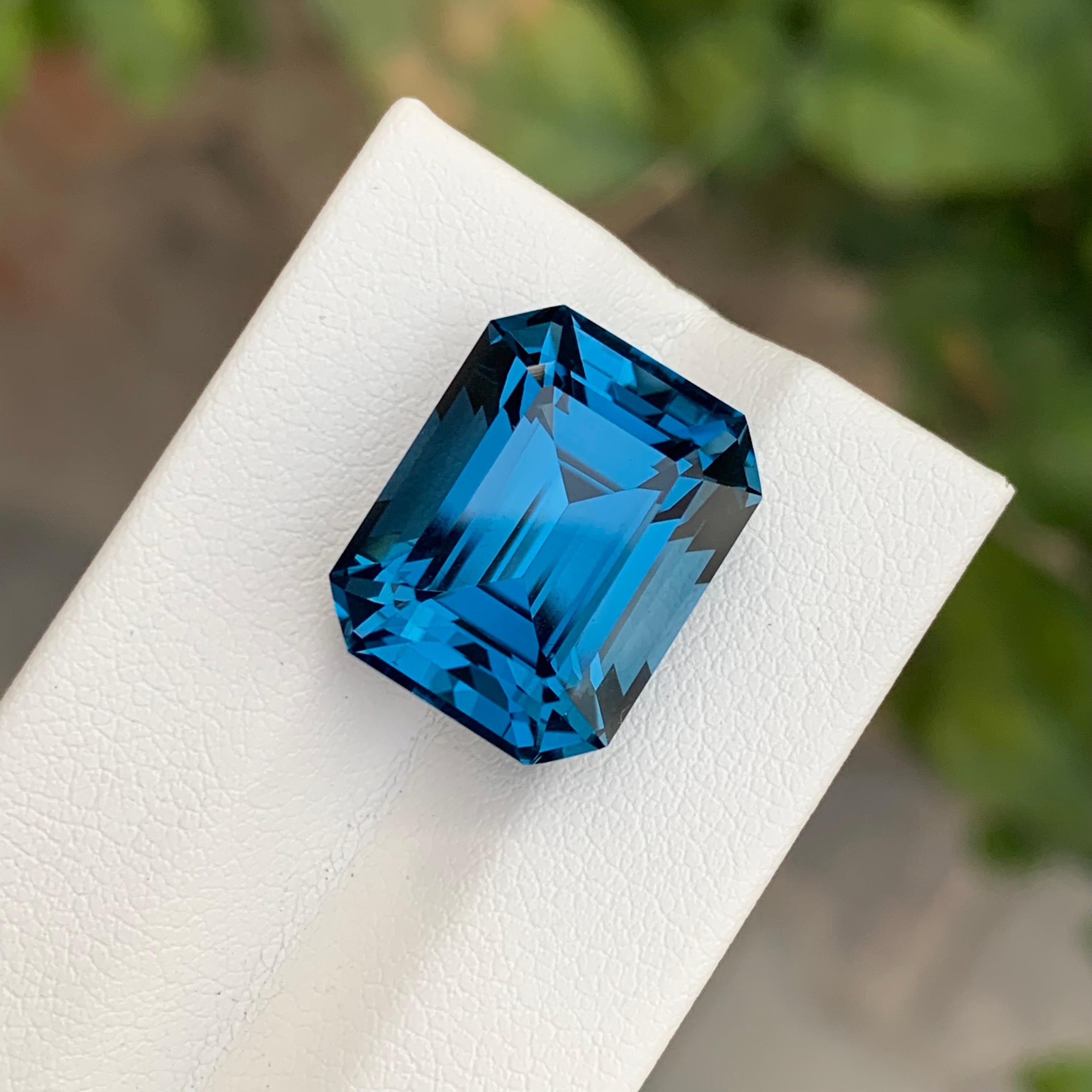 Gorgeous 19 Carats Loose London Blue Topaz 2