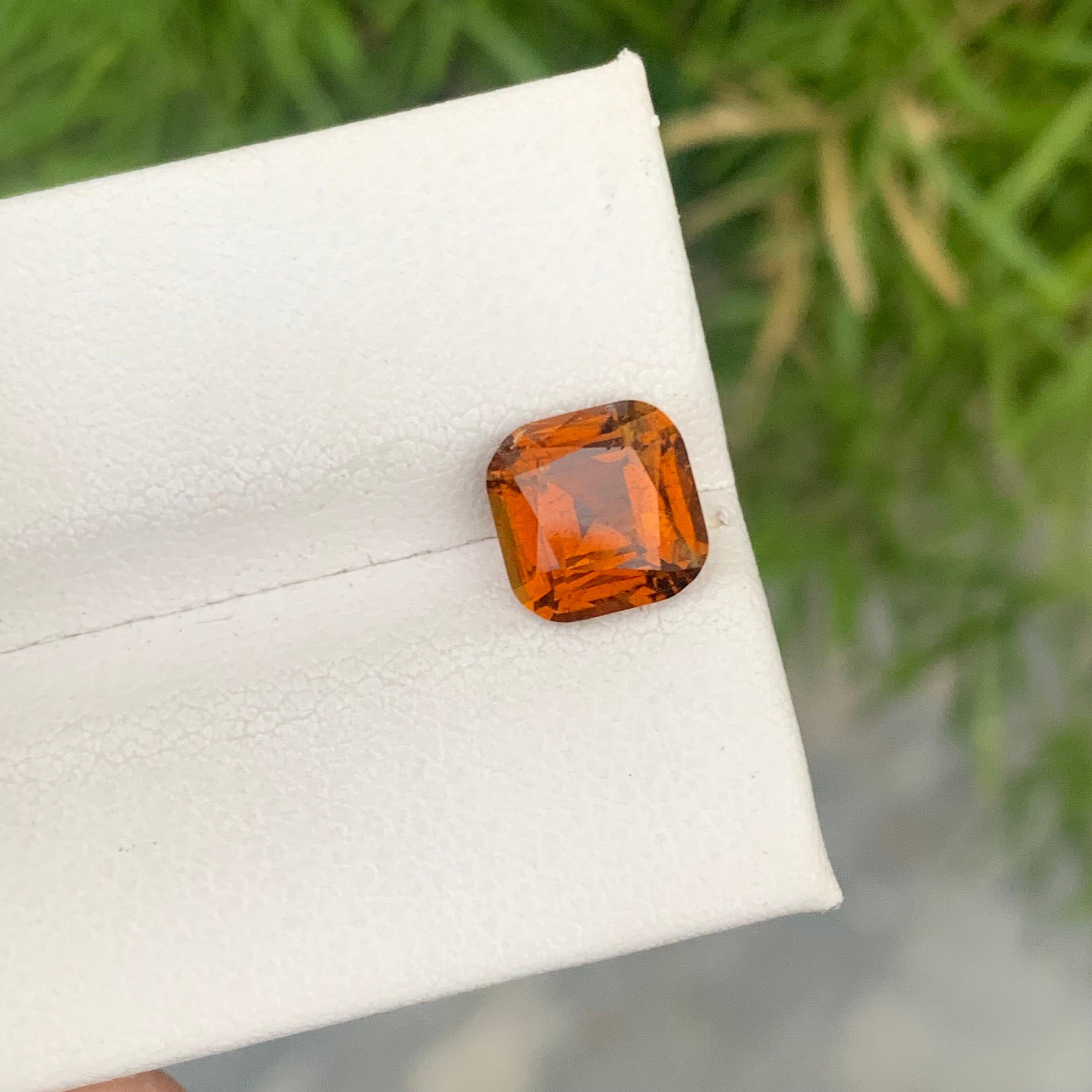 Superbe tourmaline coussin naturelle de 1,90 carat de couleur orange brune, en vrac. en vente 10