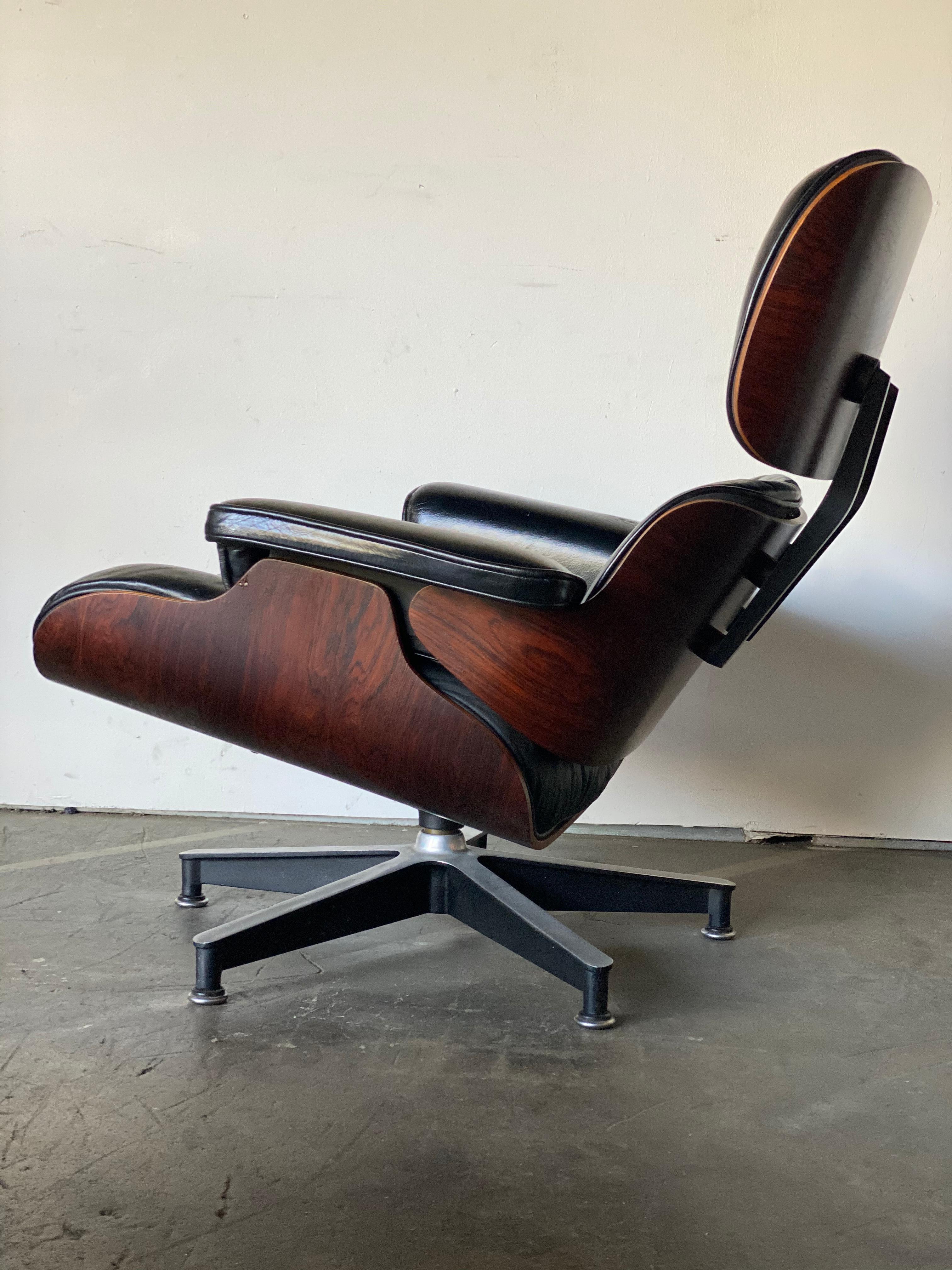 Mid-20th Century Gorgeous 1960s Herman Miller Eames Lounge Chair and Ottoman