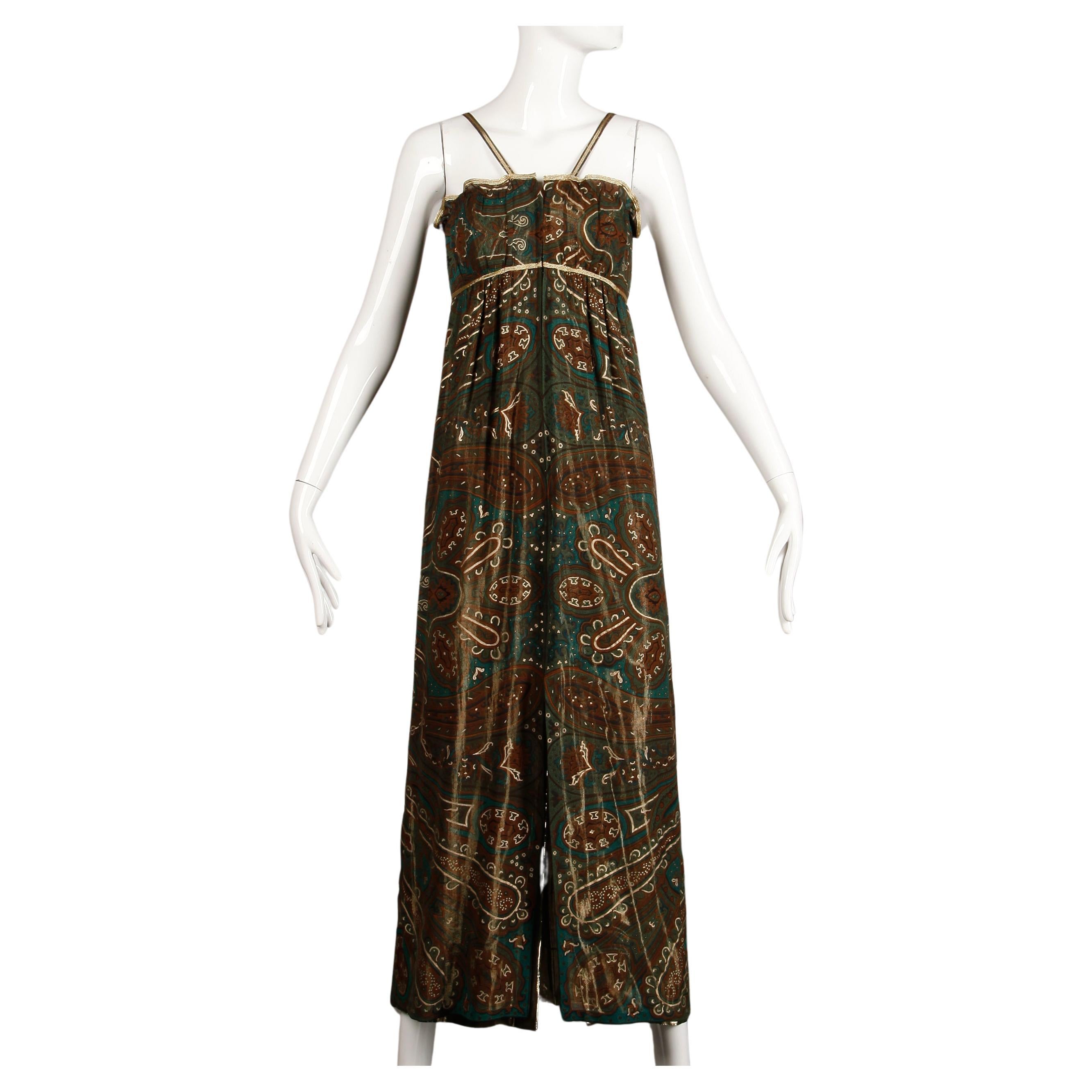 Superbe robe en soie lamée or métallique vintage Pauline Trigere des années 1970 en vente 1