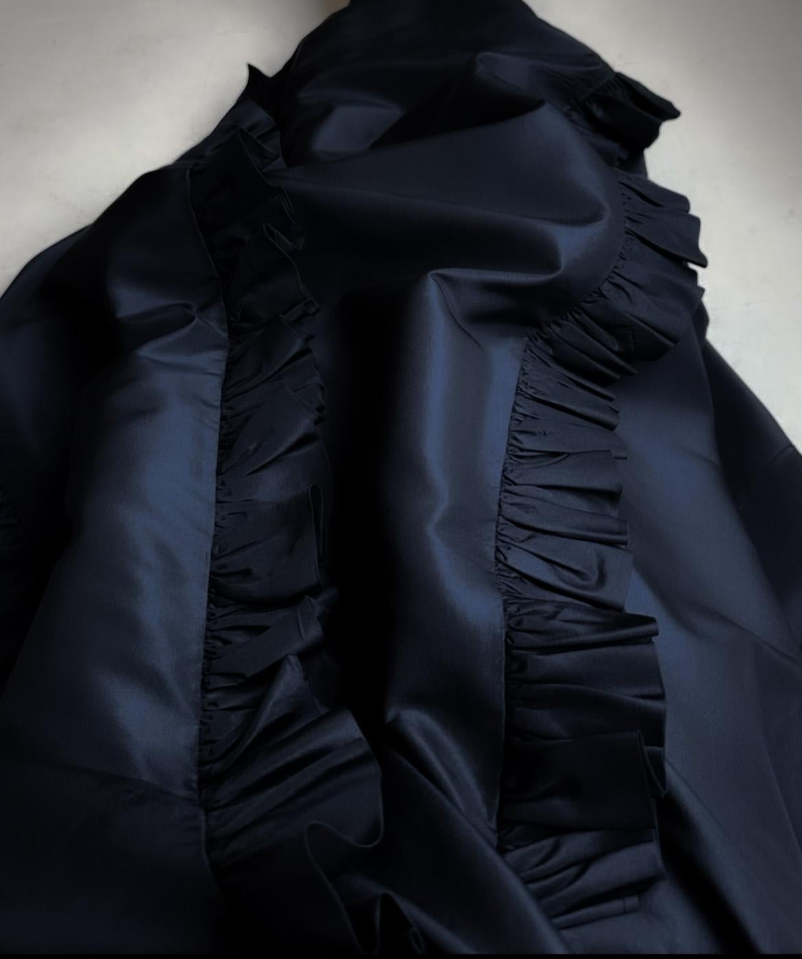 Wunderschönes Bill Blass Seidenabendkleid von 1972 Damen im Angebot