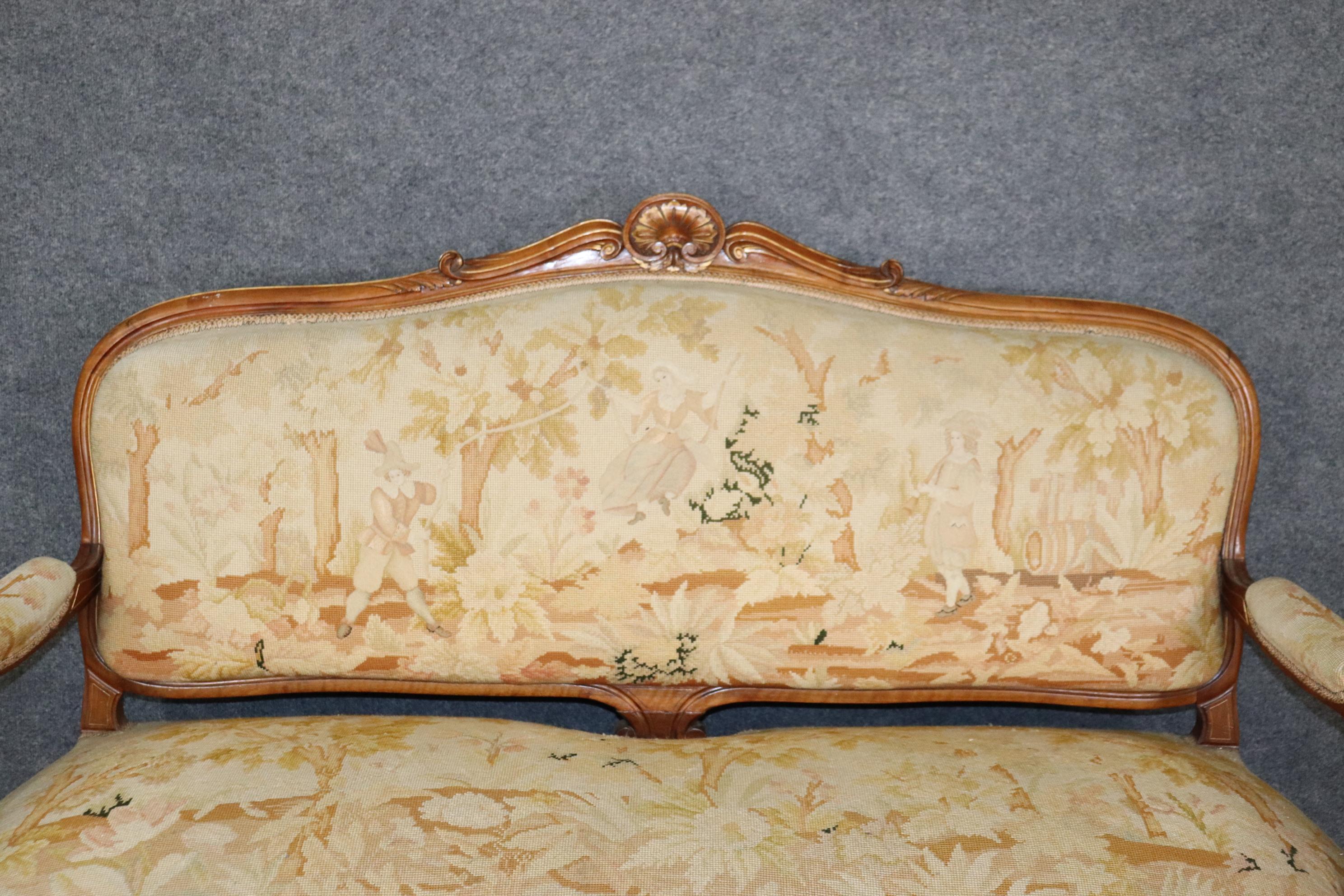 Gorgeous 19th Century French Carved Louis XV Needlepoint Upholstered Settee  For Sale 2