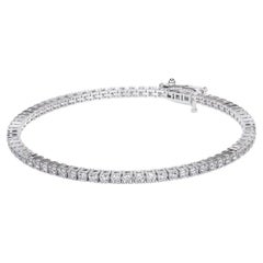 Gorgeous 2 Carat Round Brilliant Cut Diamond Tennis Bracelet 14 Karat Gold