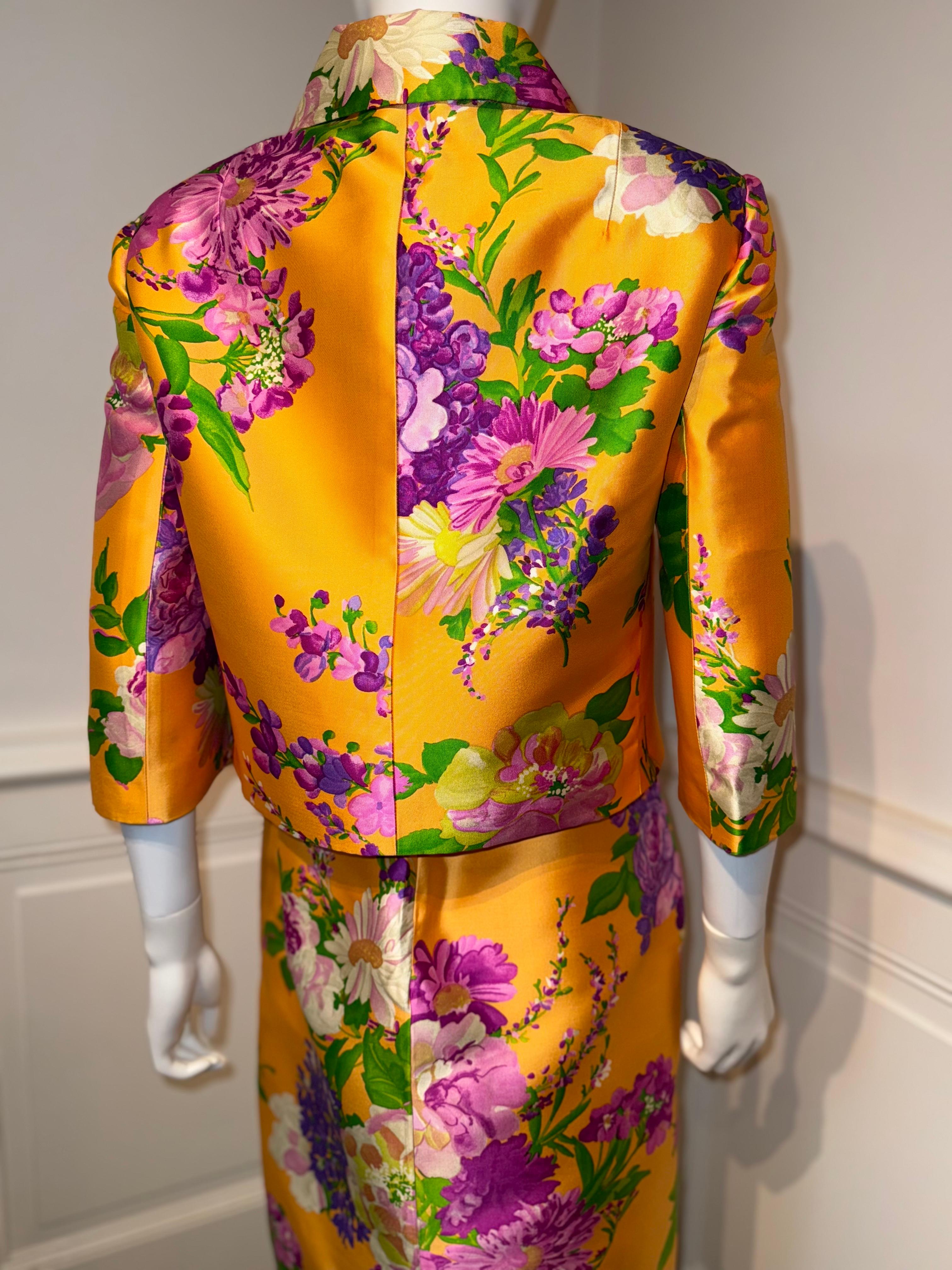 Precioso conjunto Dolce & Gabbana de los años 2000: el vestido y la chaqueta de sarga de seda en venta 5