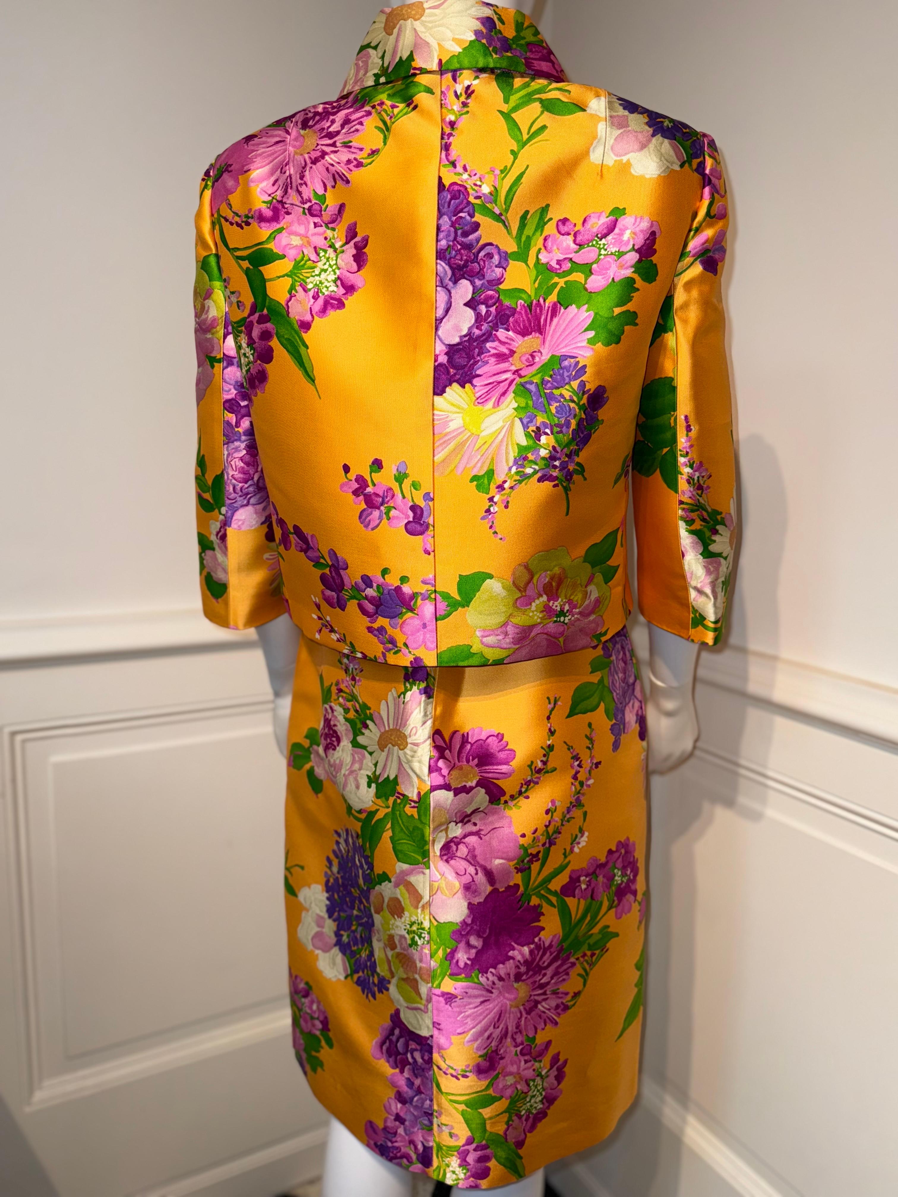 Precioso conjunto Dolce & Gabbana de los años 2000: el vestido y la chaqueta de sarga de seda en venta 6