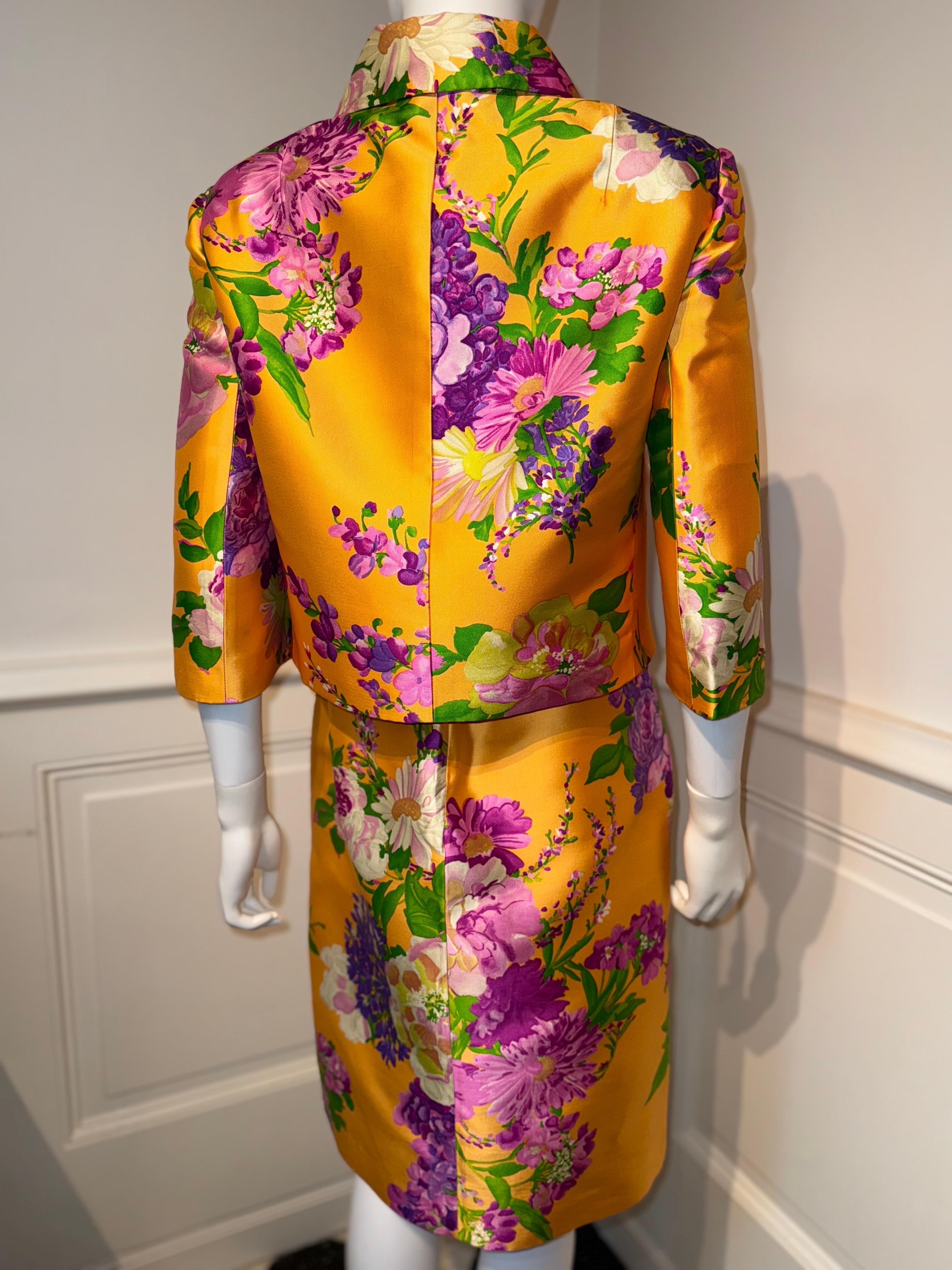 Precioso conjunto Dolce & Gabbana de los años 2000: el vestido y la chaqueta de sarga de seda en venta 7