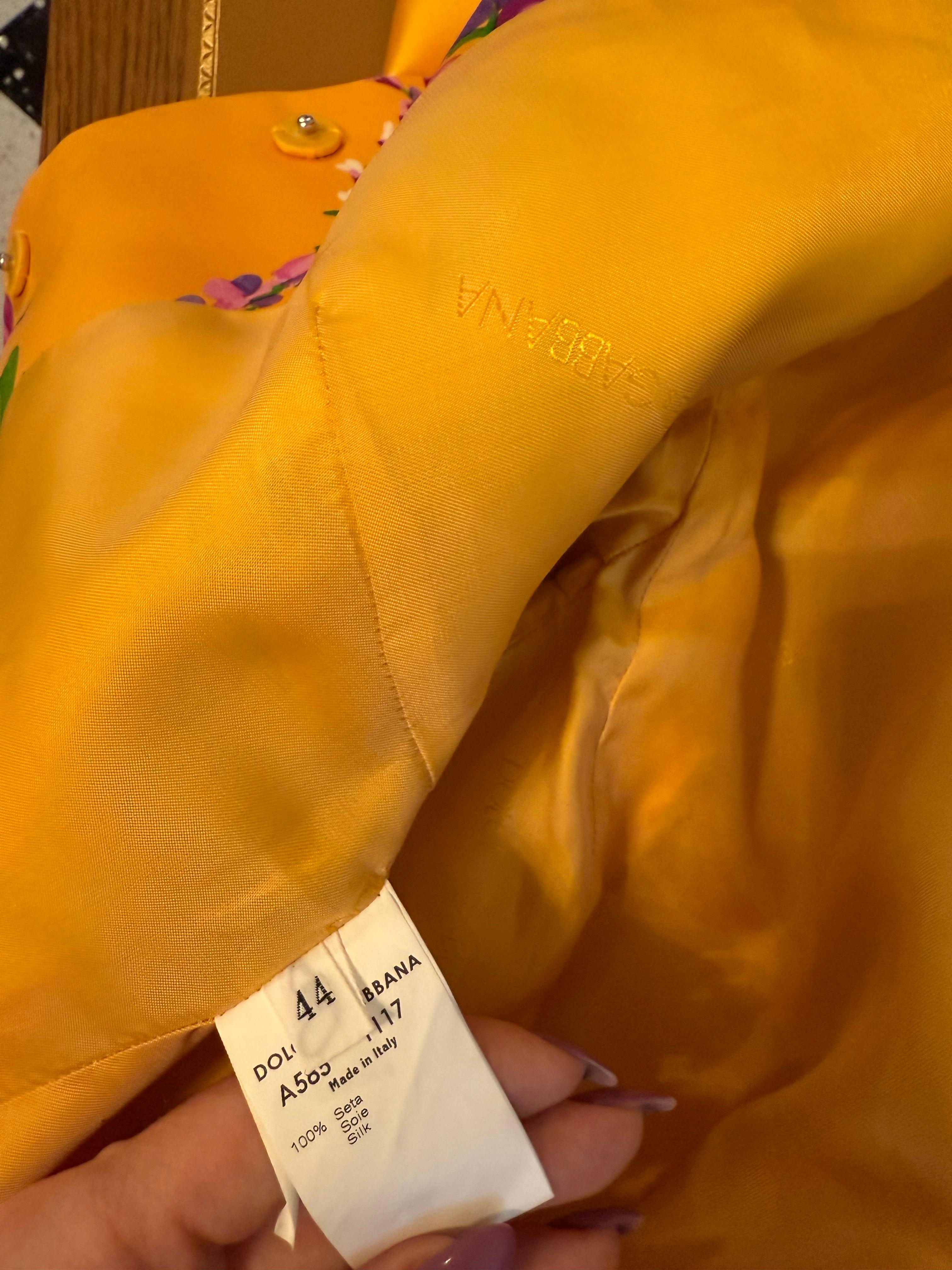 Precioso conjunto Dolce & Gabbana de los años 2000: el vestido y la chaqueta de sarga de seda en venta 10