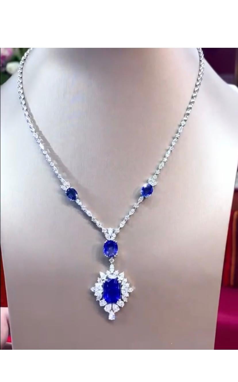 Collier en or 18 carats avec saphirs de Ceylan certifiés AIG de 15,15 carats et diamants de 5,15 carats  Neuf - En vente à Massafra, IT