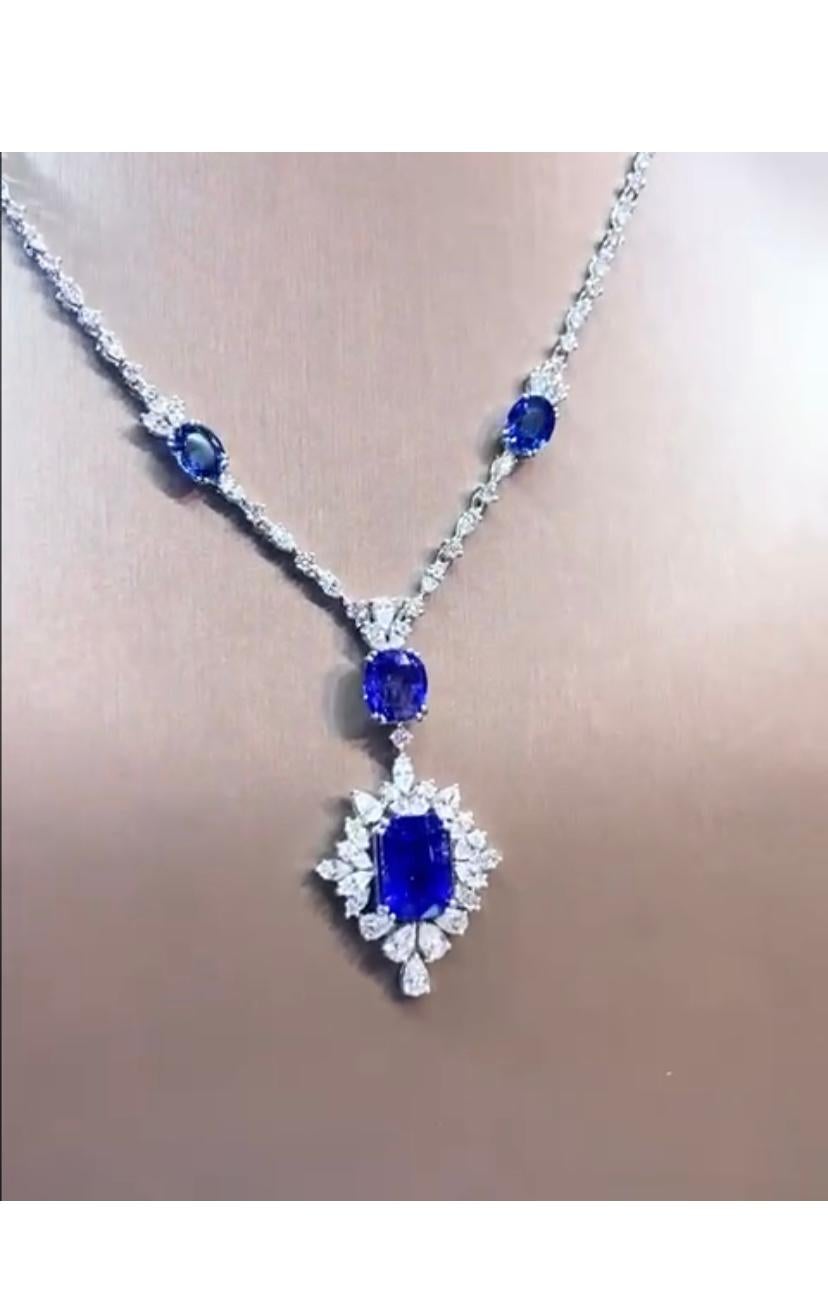 Women's AIG Certified 15.15 Carats Ceylon Sapphires Diamonds 5.15 Ct 18k Gold Necklace For Sale
