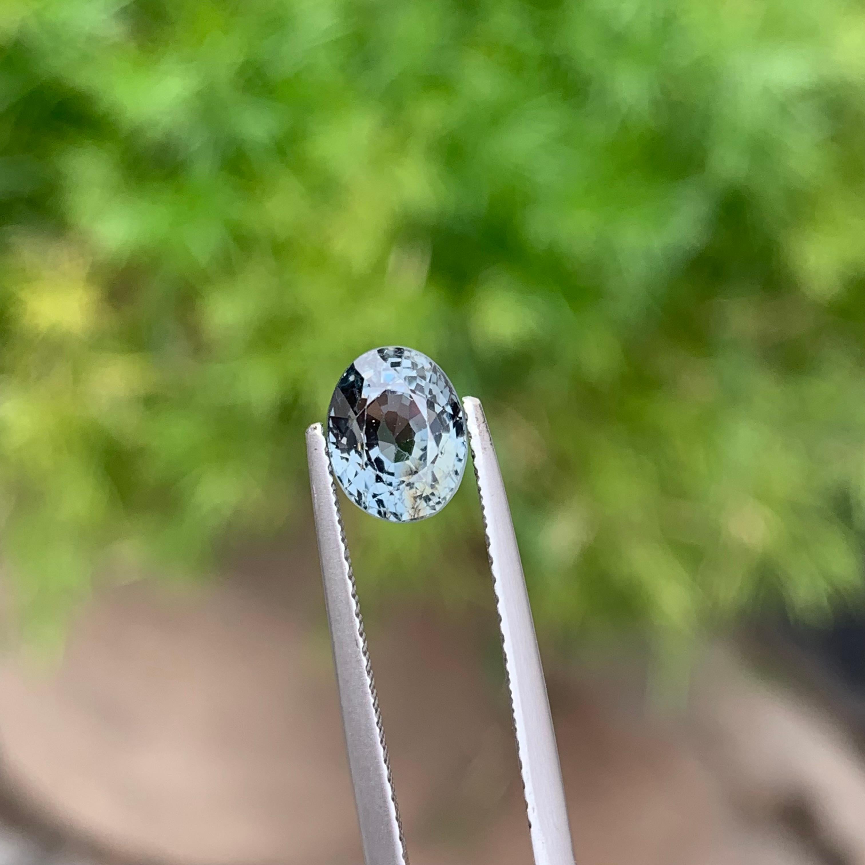 Women's or Men's Gorgeous 2.15 Carat Natural Loose Gray Spinel Oval Mixed Cut from Burma Mine For Sale