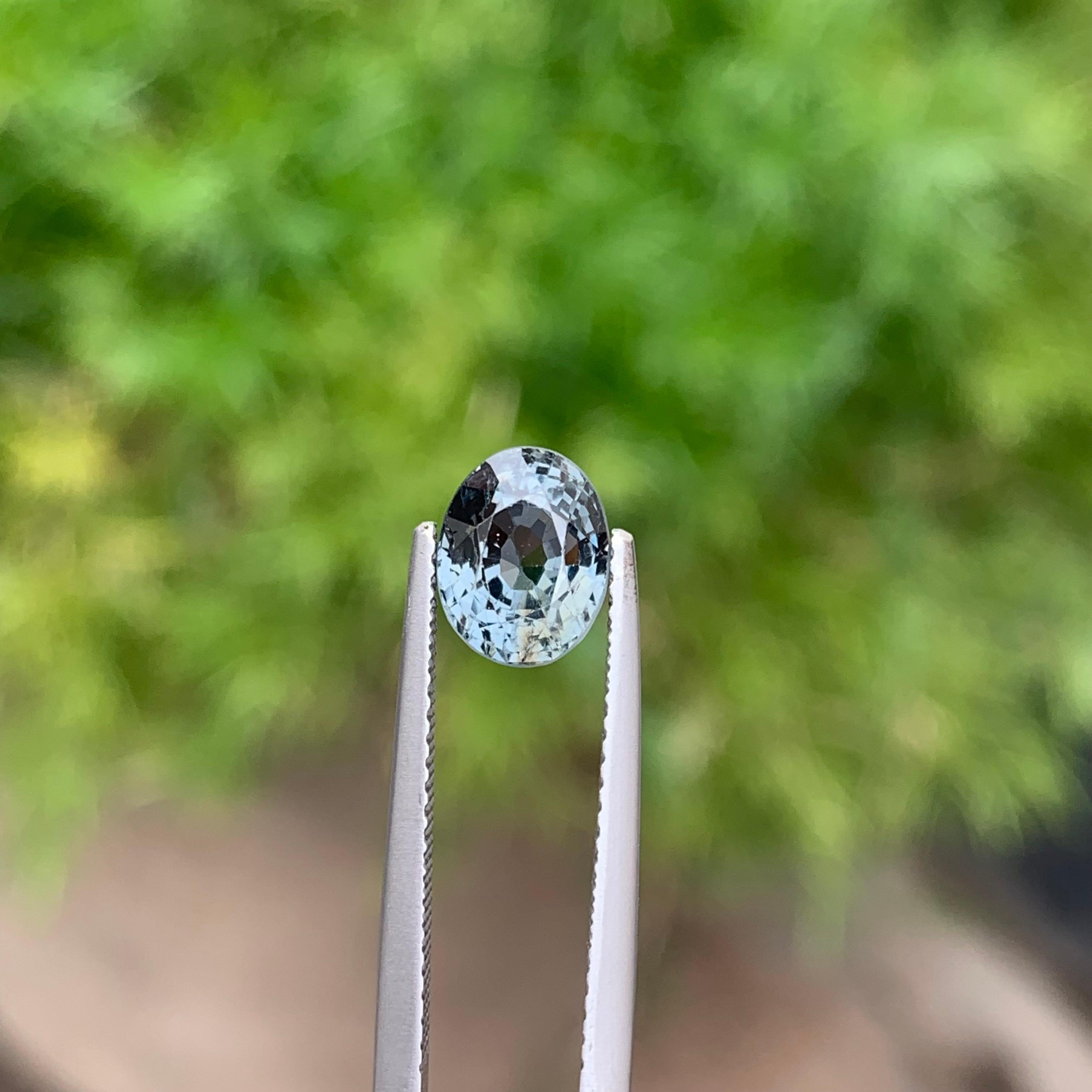 Gorgeous 2.15 Carat Natural Loose Gray Spinel Oval Mixed Cut from Burma Mine For Sale 1