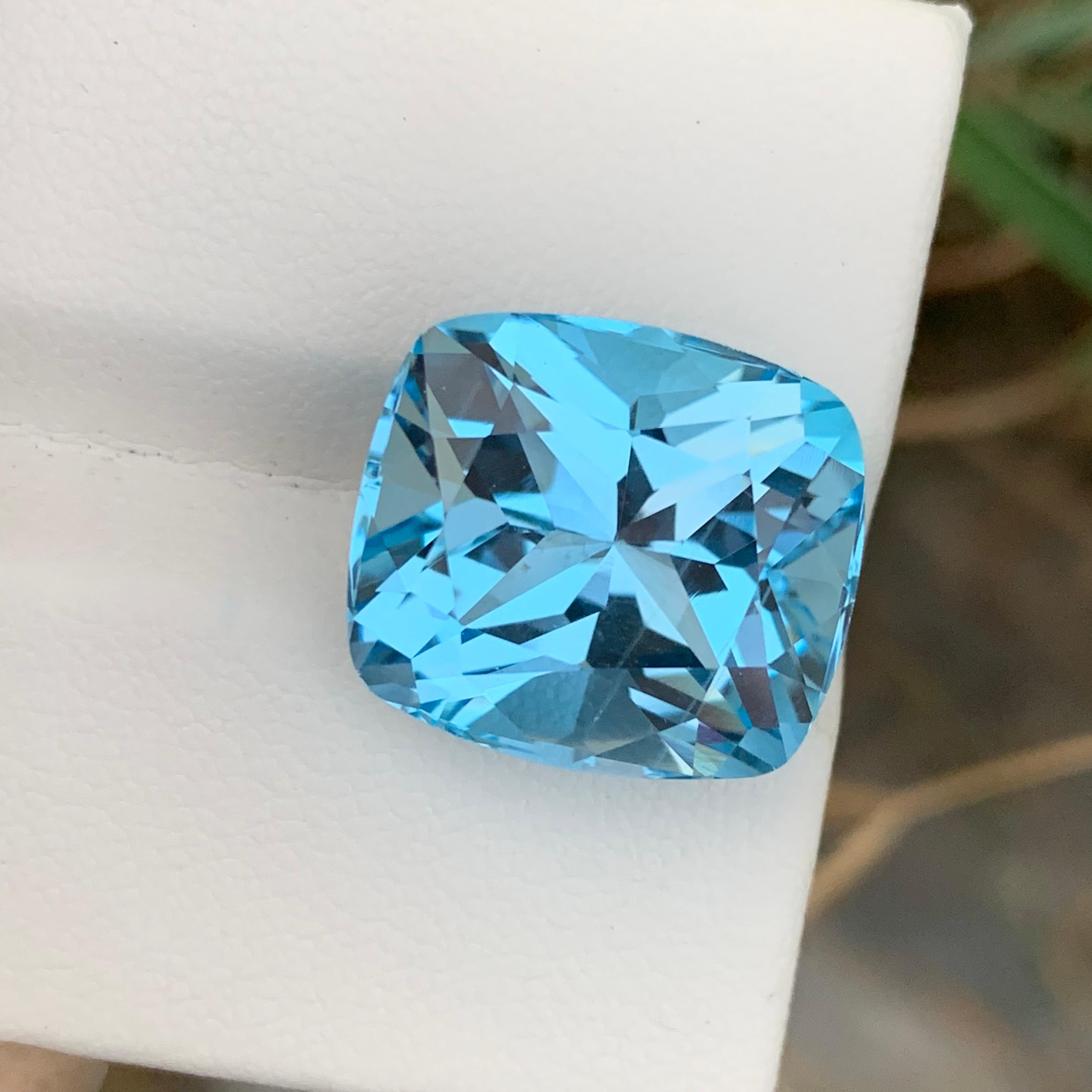Gorgeous 22.25 Carats Faceted Sky Blue Topaz Cushion Cut Gem From Brazil Mine  For Sale 2