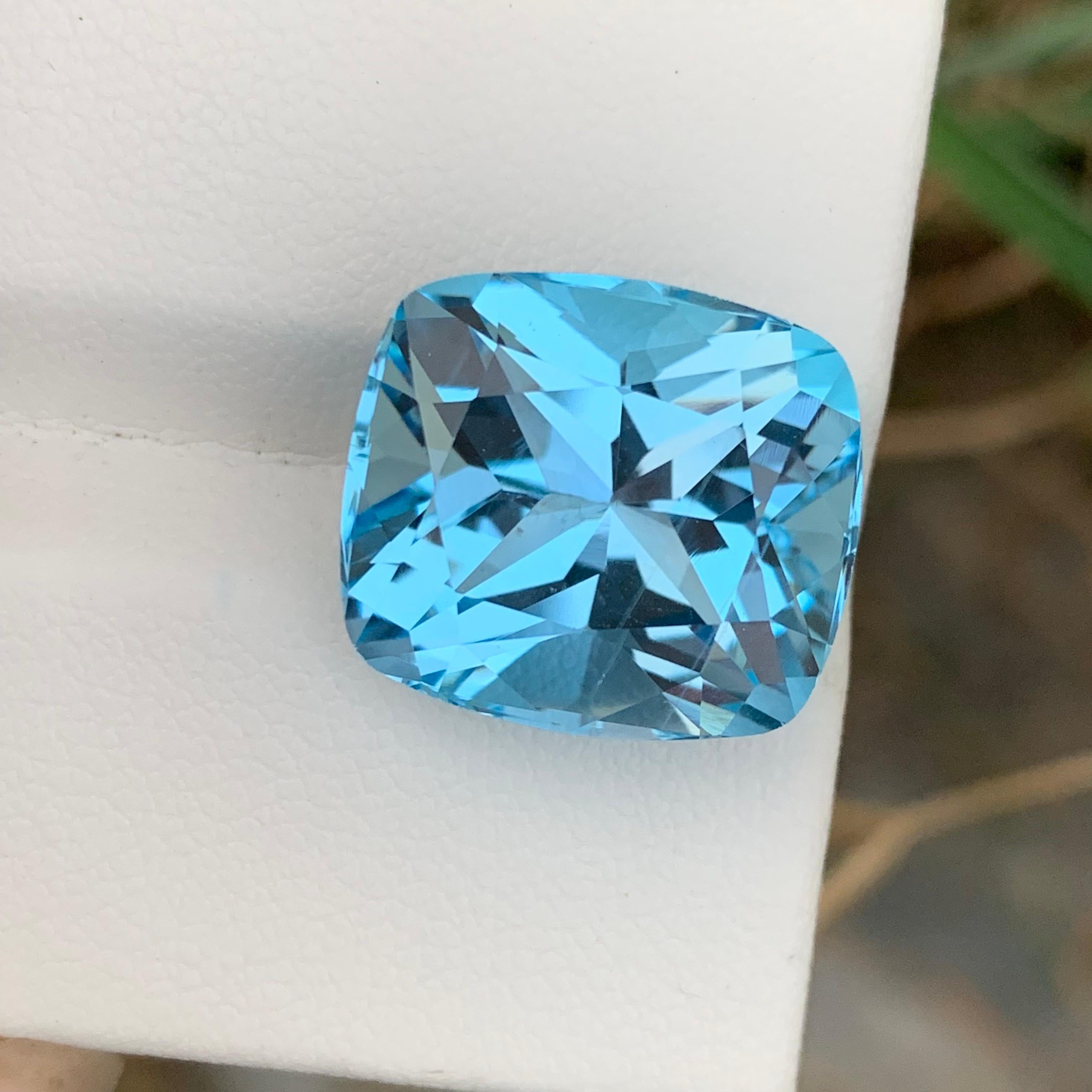 Gorgeous 22.25 Carats Faceted Sky Blue Topaz Cushion Cut Gem From Brazil Mine  For Sale 3