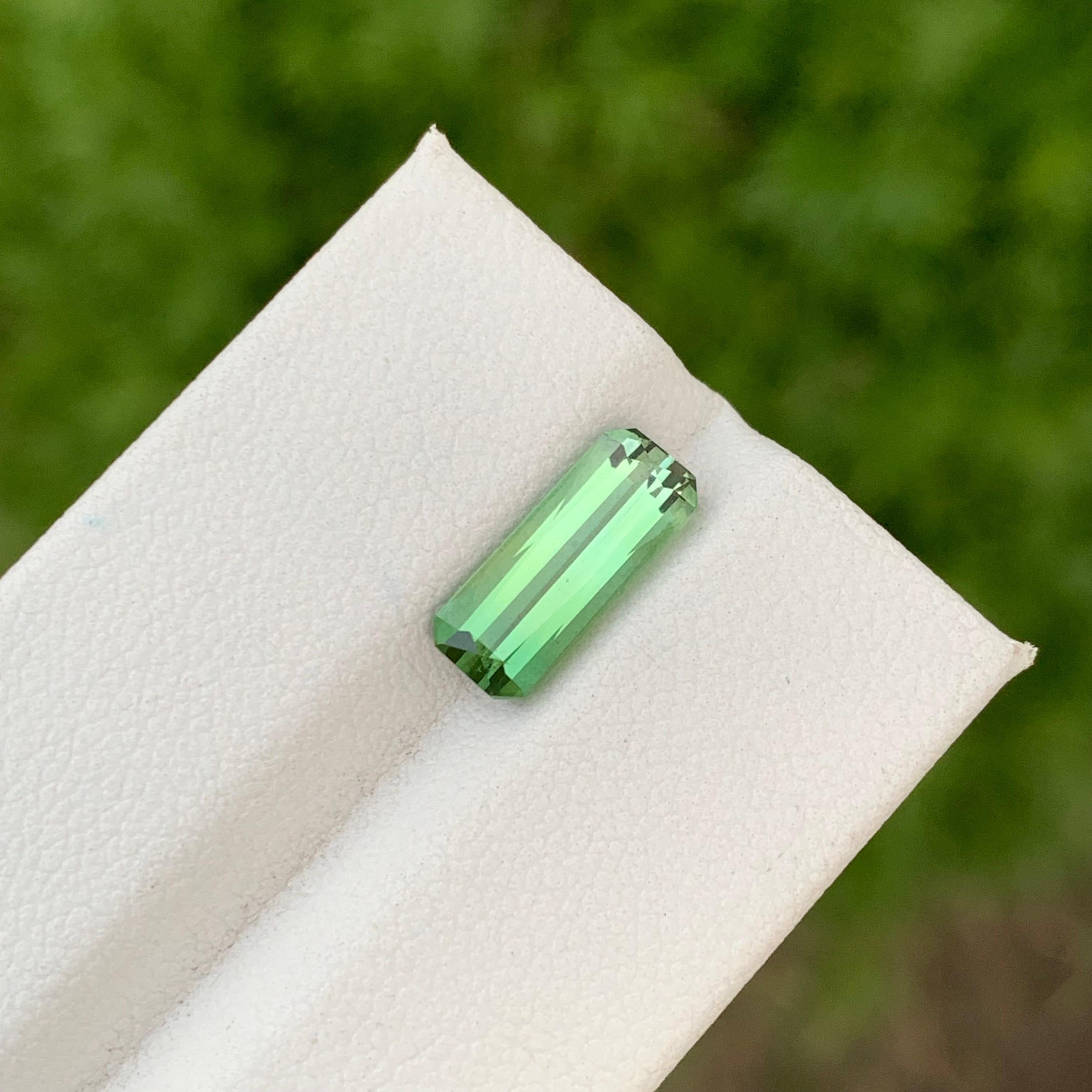 Gorgeous 2.25 Carats Natural Loose Mint Green Tourmaline Long Emerald Shape Gem For Sale 6