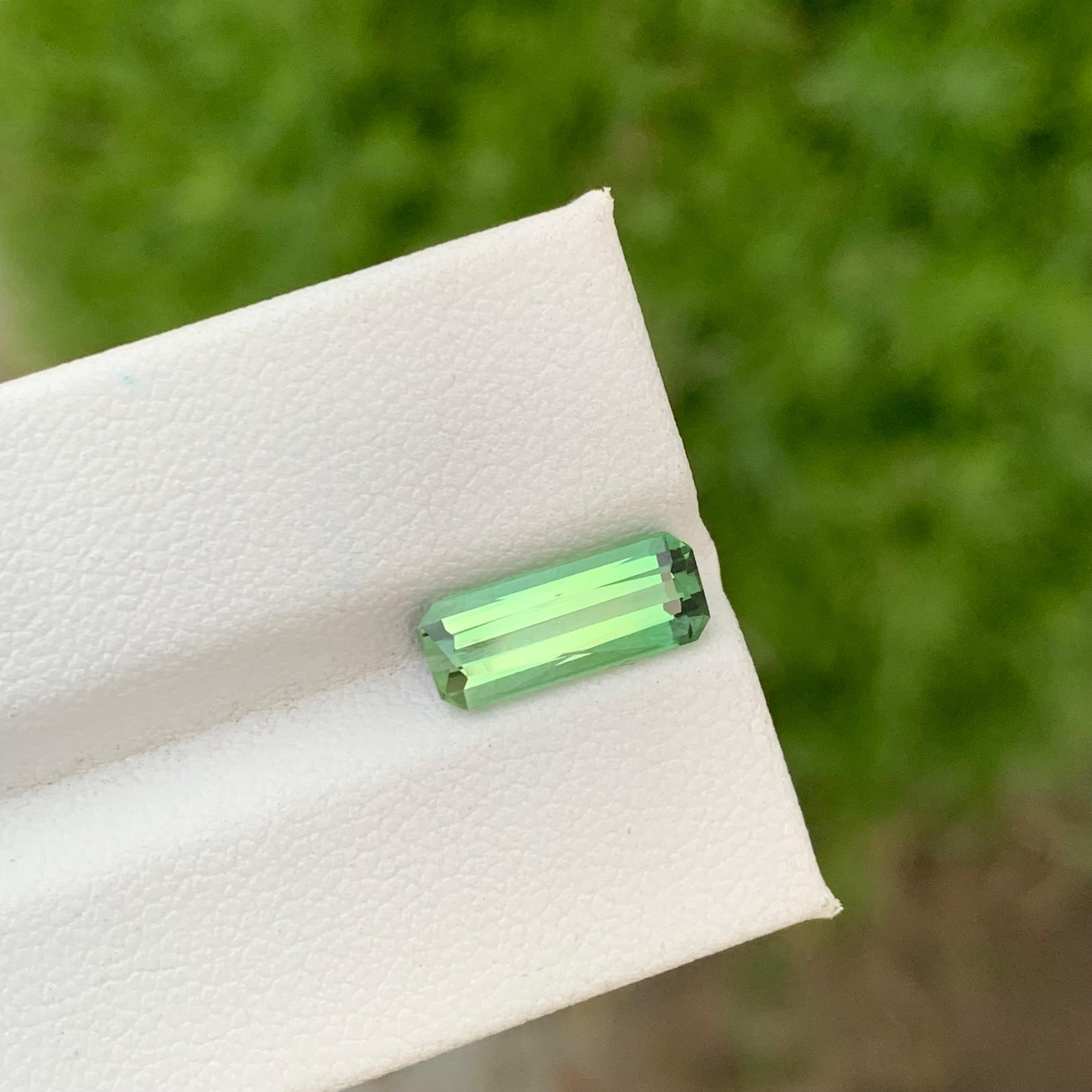 Gorgeous 2.25 Carats Natural Loose Mint Green Tourmaline Long Emerald Shape Gem For Sale 2