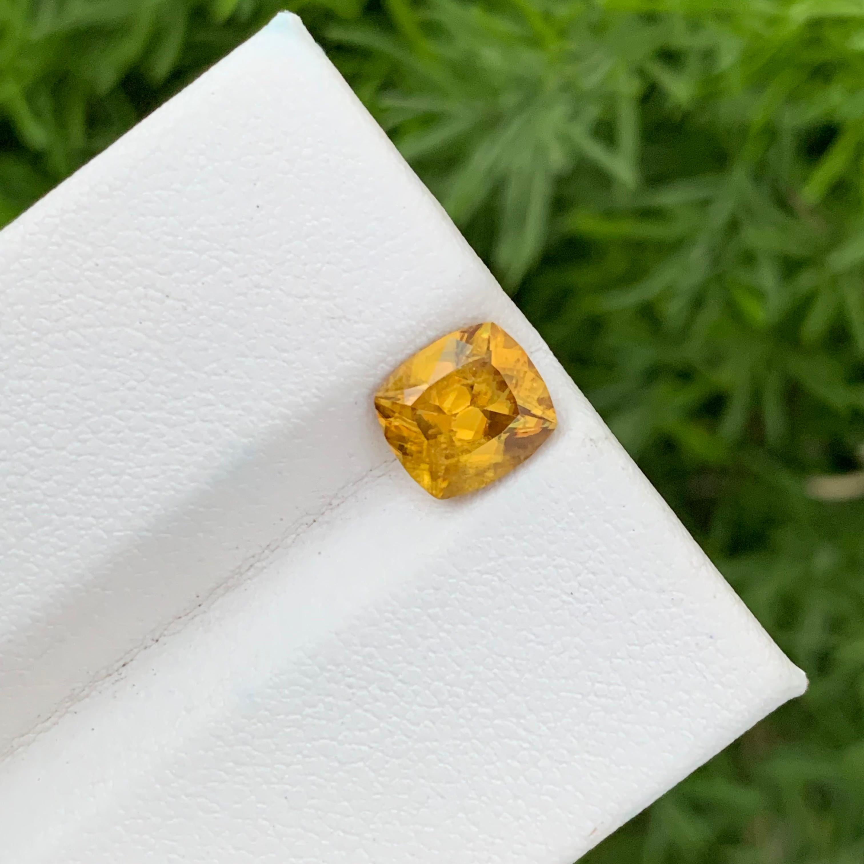 Gorgeous 2.40 Carats Natural Loose Fire Sphene Ring Gems Titanite Mineral Family For Sale 5