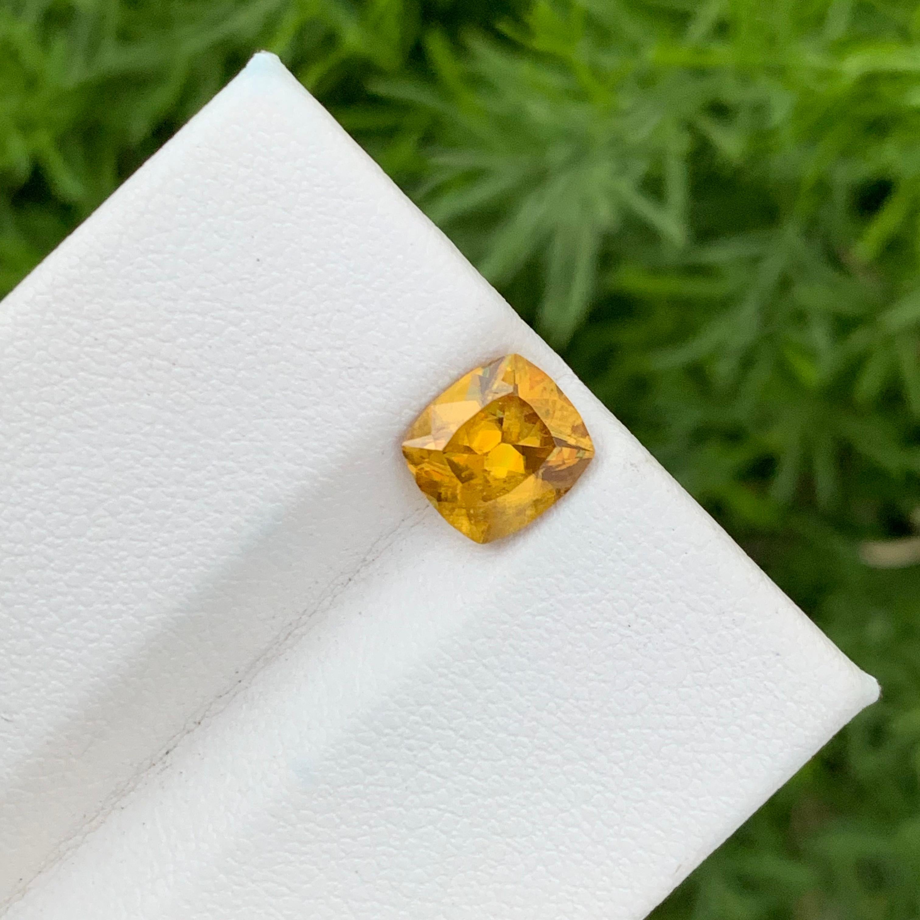 Gorgeous 2.40 Carats Natural Loose Fire Sphene Ring Gems Titanite Mineral Family For Sale 7
