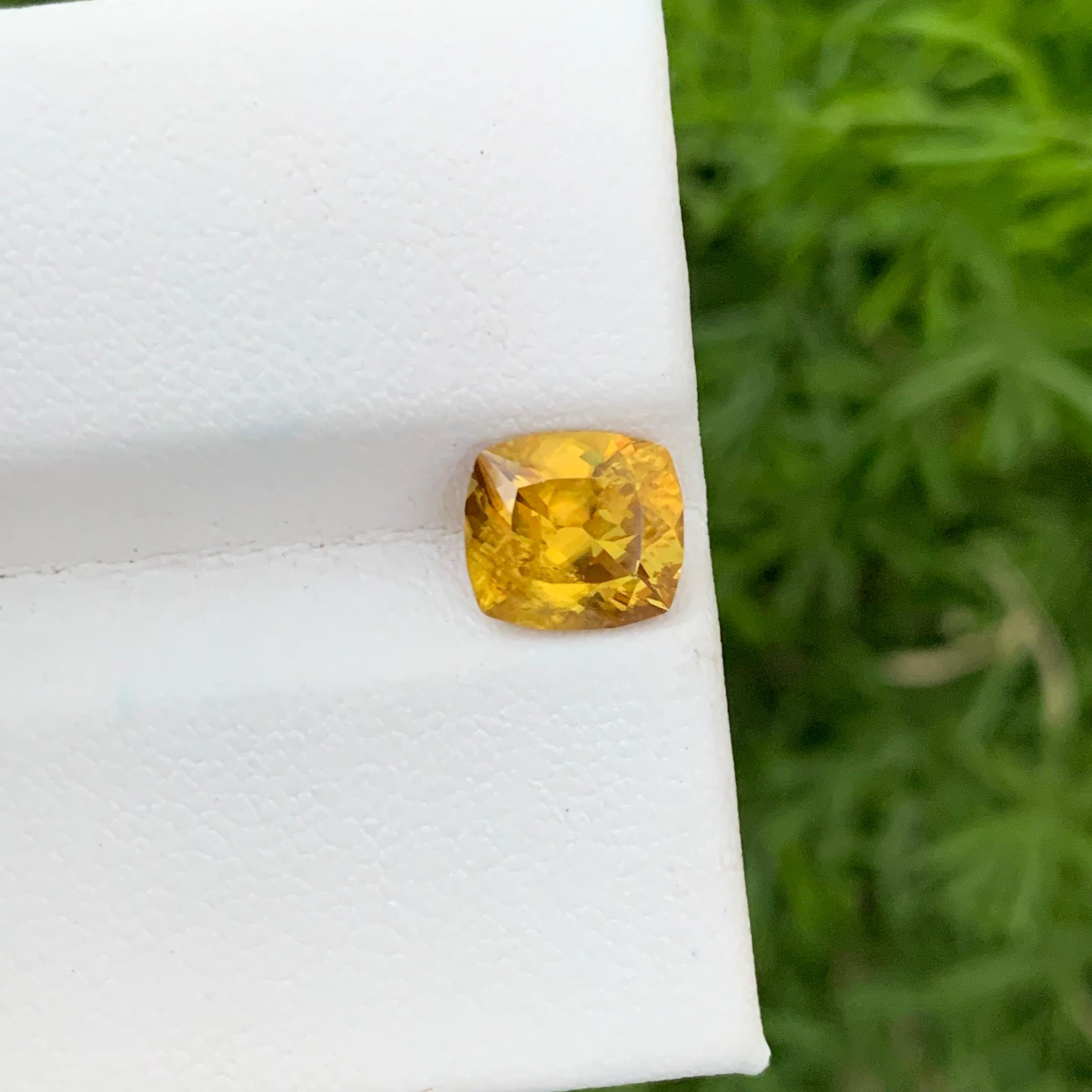 Gorgeous 2.40 Carats Natural Loose Fire Sphene Ring Gems Titanite Mineral Family For Sale 12