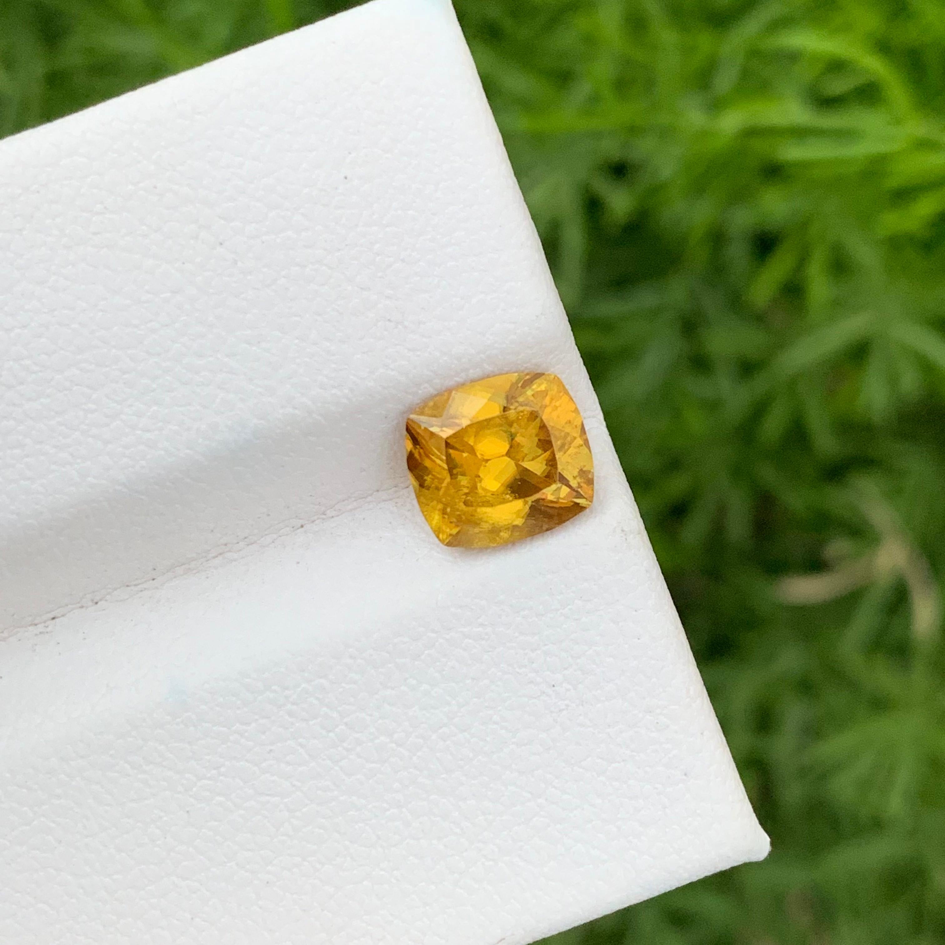 Gorgeous 2.40 Carats Natural Loose Fire Sphene Ring Gems Titanite Mineral Family For Sale 13