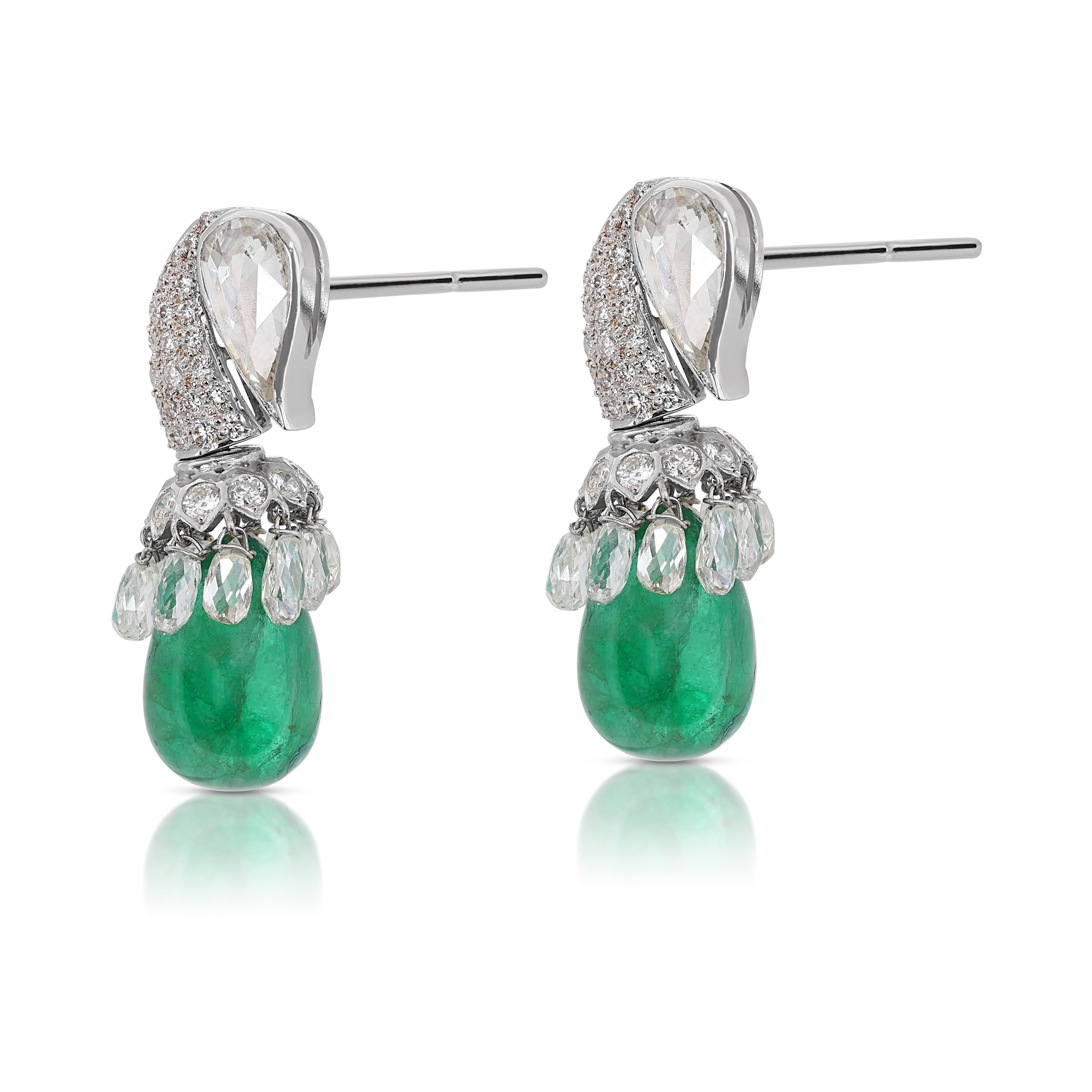 Gorgeous 24.31ct Green Emerald Teardrop Earrings with Diamonds in 18K White Gold In Excellent Condition For Sale In רמת גן, IL