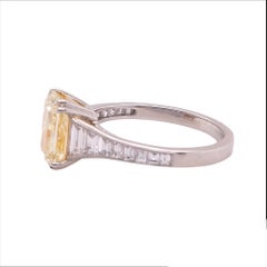 Bague en platine avec diamant jaune clair de 2,50 carats Sophia D.