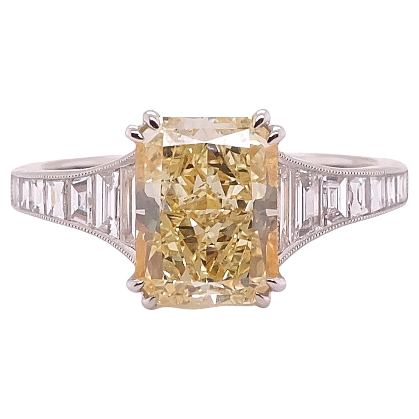 Sophia D. 2.50 Carat Fancy Light Yellow Diamond Ring Set in Platinum For Sale