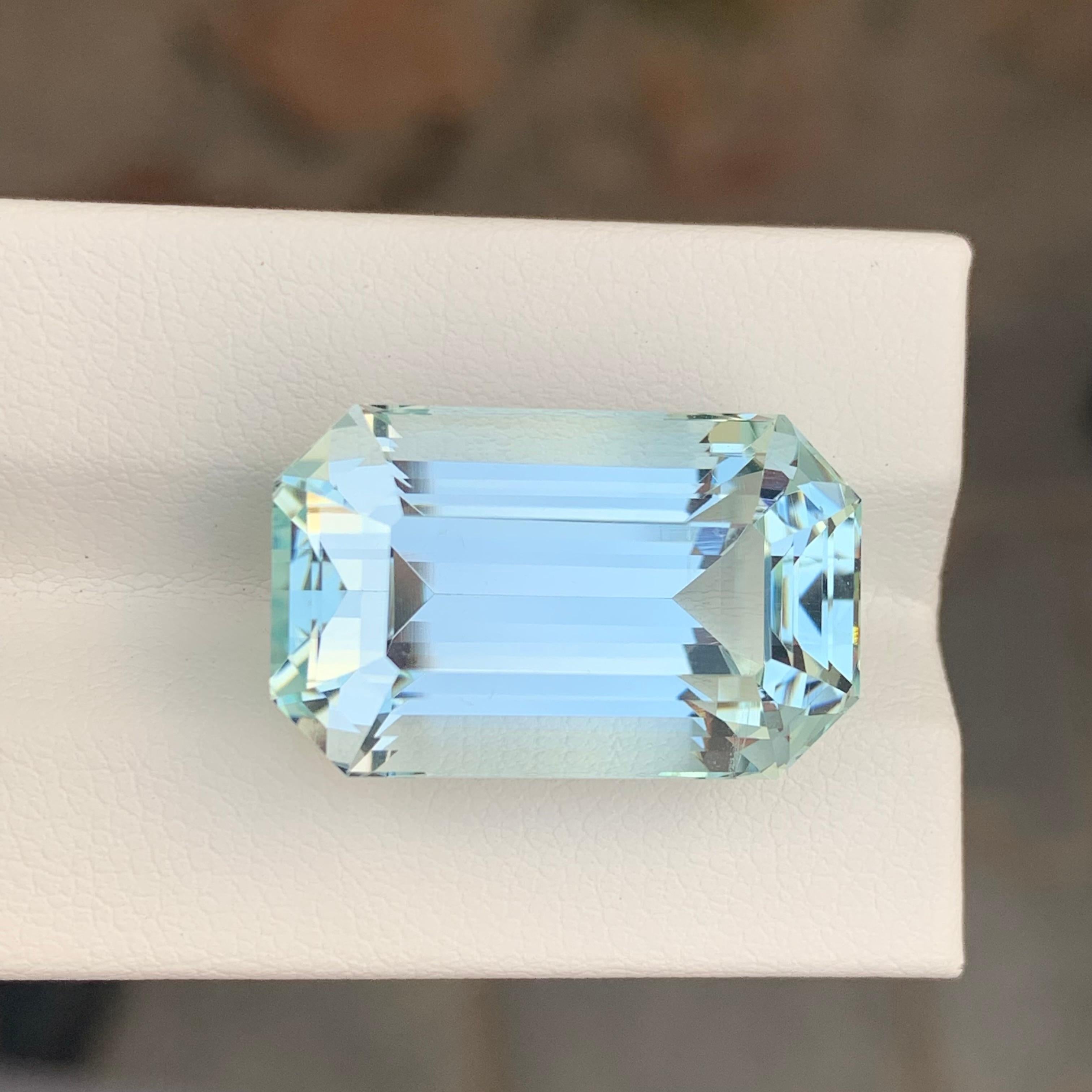Wunderschöner 26,77 Karat loser Aquamarin Edelstein im Angebot 6