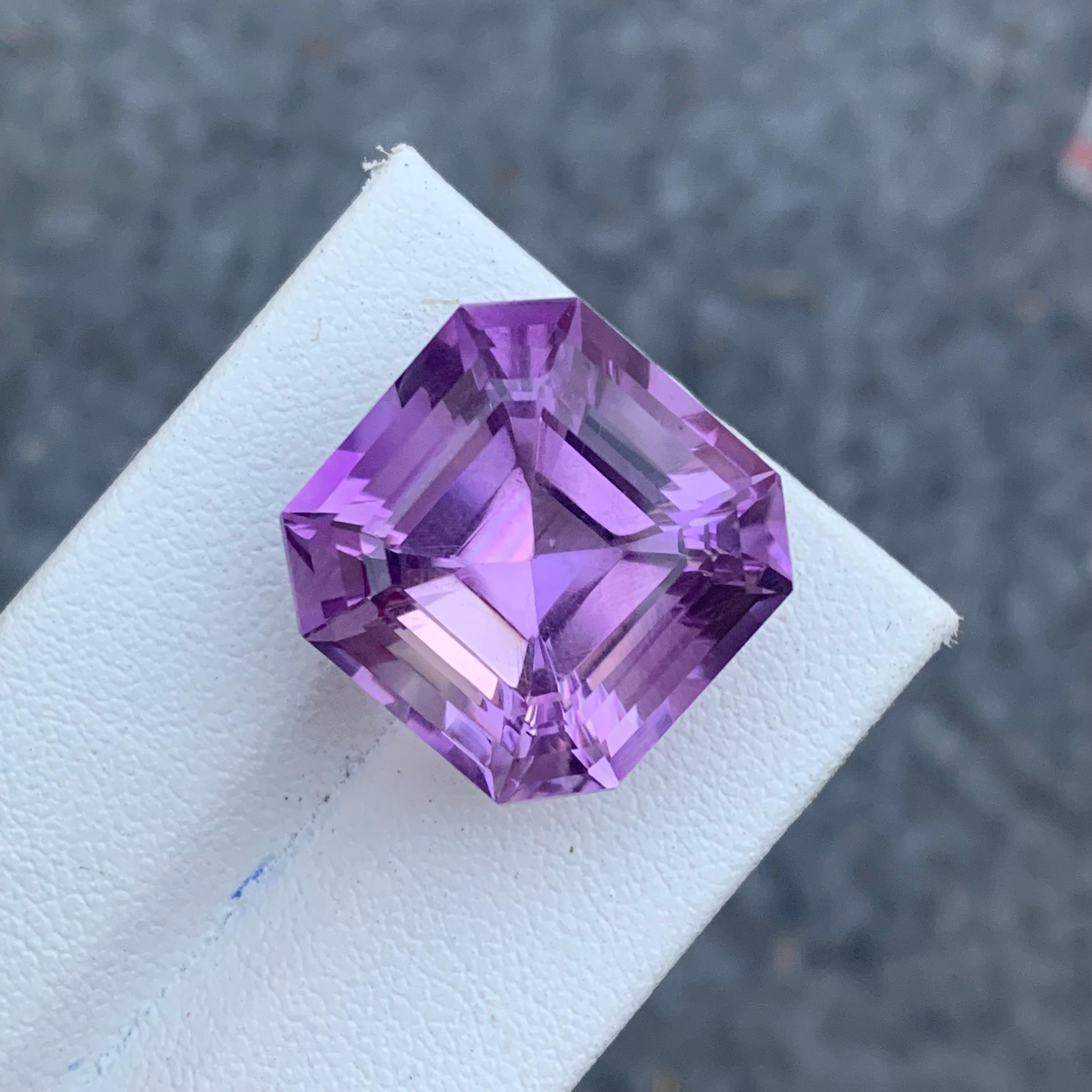 Arts and Crafts Gorgeous 27.60 Carat Natural Loose Purple Amethyst Asscher Cut Gemstone for Sell For Sale