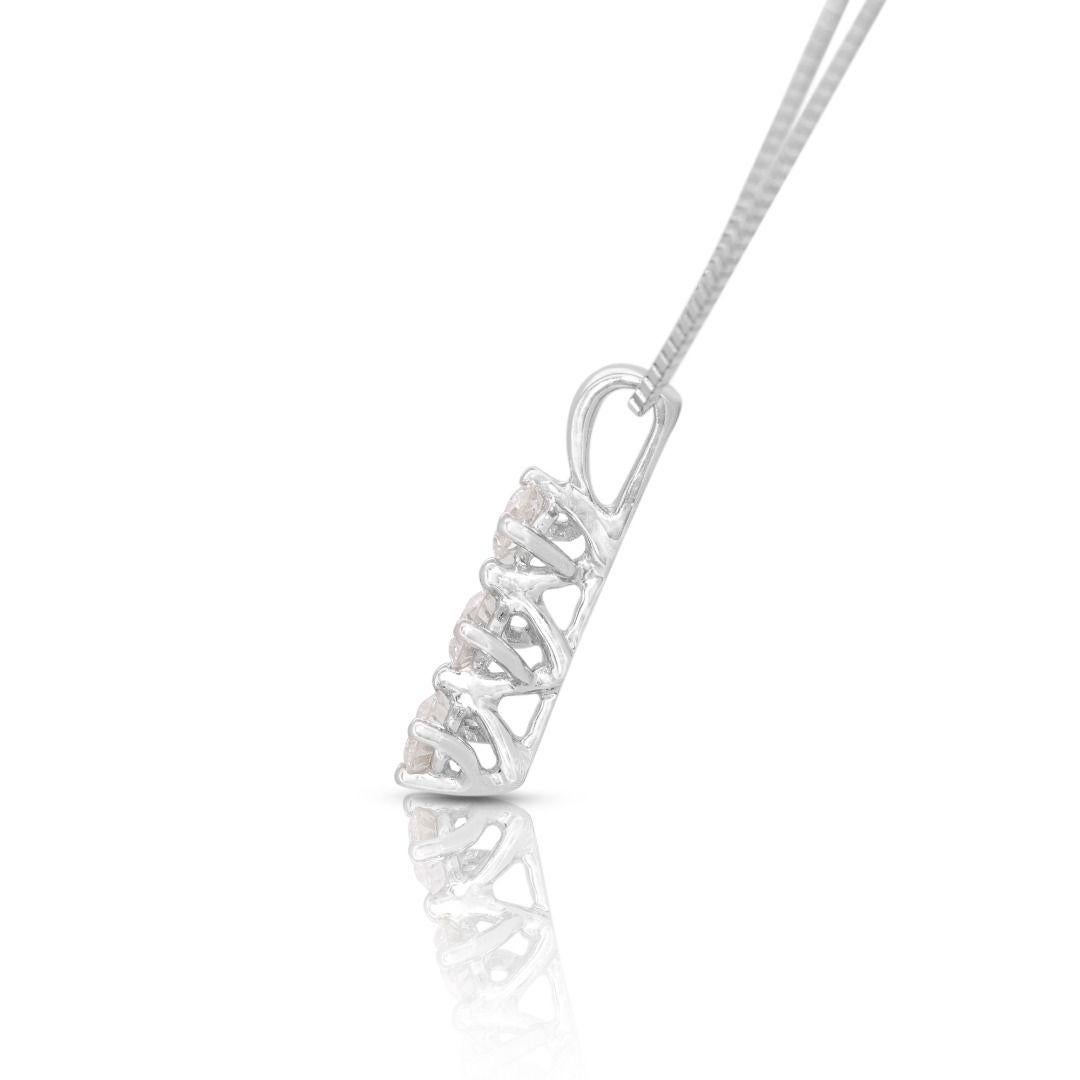 Women's Gorgeous 3-stone Diamond Pendant in 18K White Gold - (Chain not included) For Sale