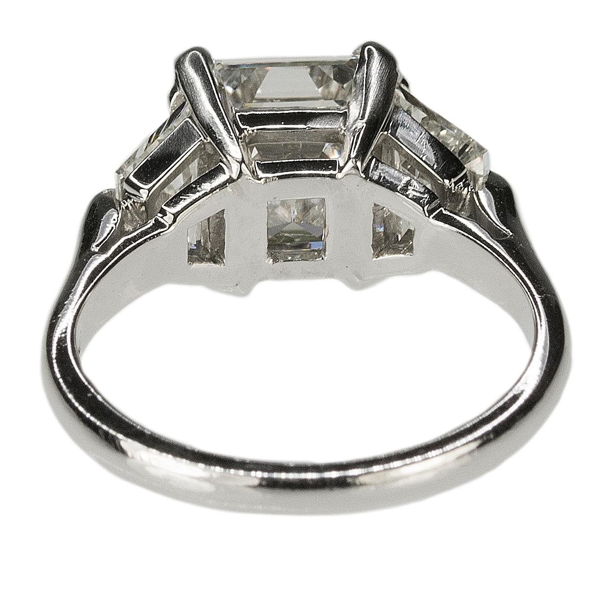Gorgeous 3.05 Carat Asscher Cut Platinum Diamond Ring 1