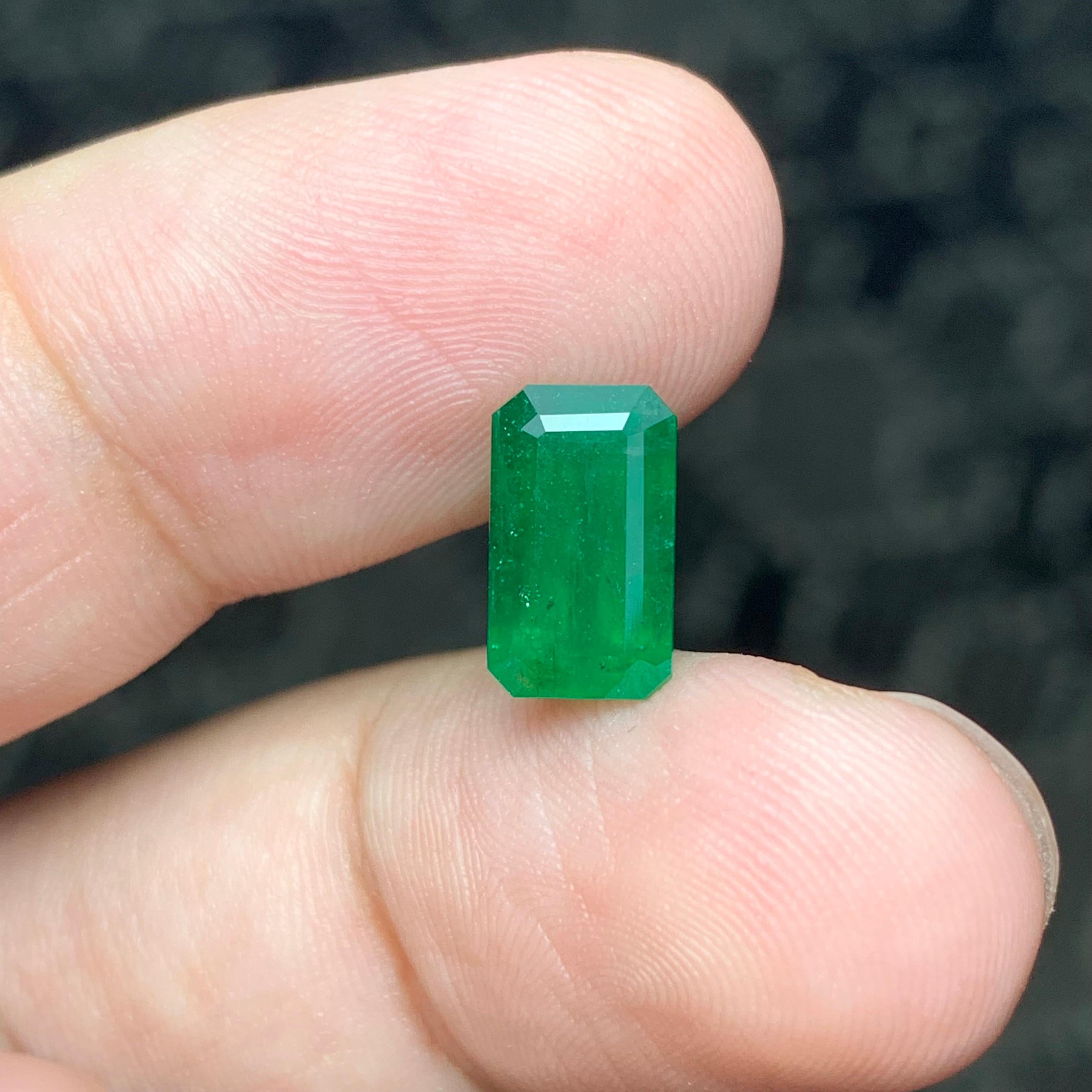 Emerald Cut Gorgeous 3.05 Carats Natural Loose Green Emerald Swat Pakistan Mine Ring Gem For Sale