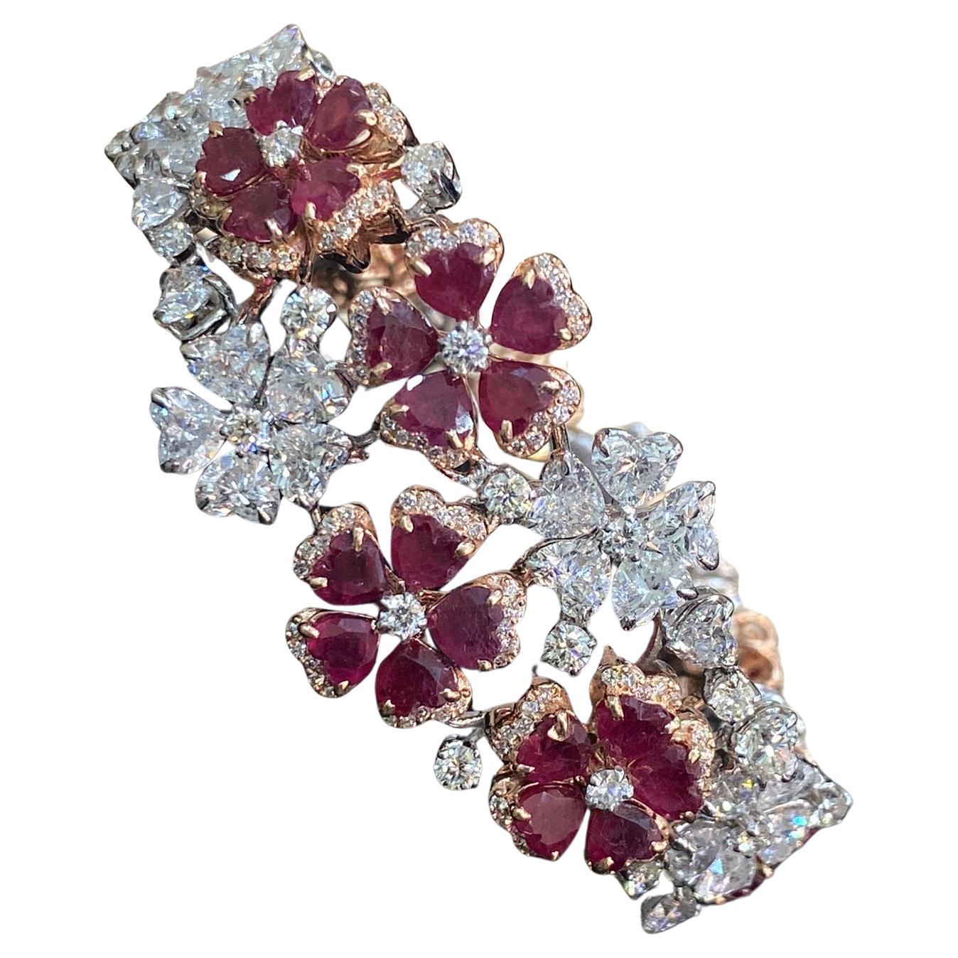 Superbe bracelet tennis en or 14 carats avec diamants en forme de cœur rond de 31,38 carats et véritable rubis en vente