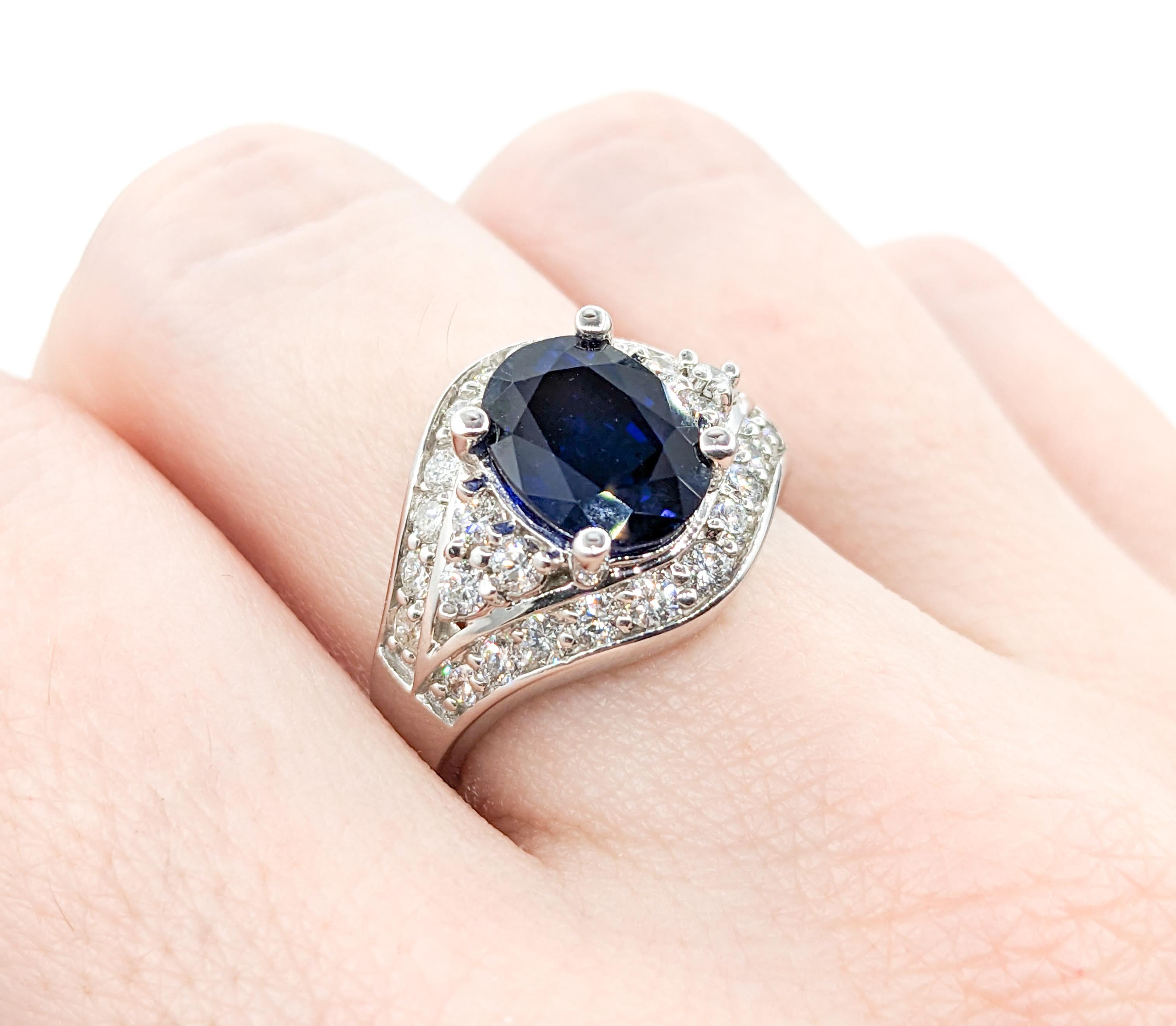 Gorgeous 3.24ct Sapphire & .87ctw Diamond Ring  In Excellent Condition For Sale In Bloomington, MN