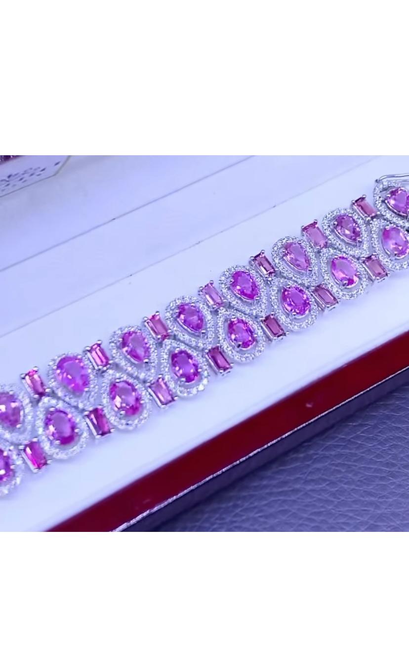 Women's or Men's Gorgeous 34.13 Carats of Ceylon Pink Sapphires and Diamonds on Bracelet For Sale