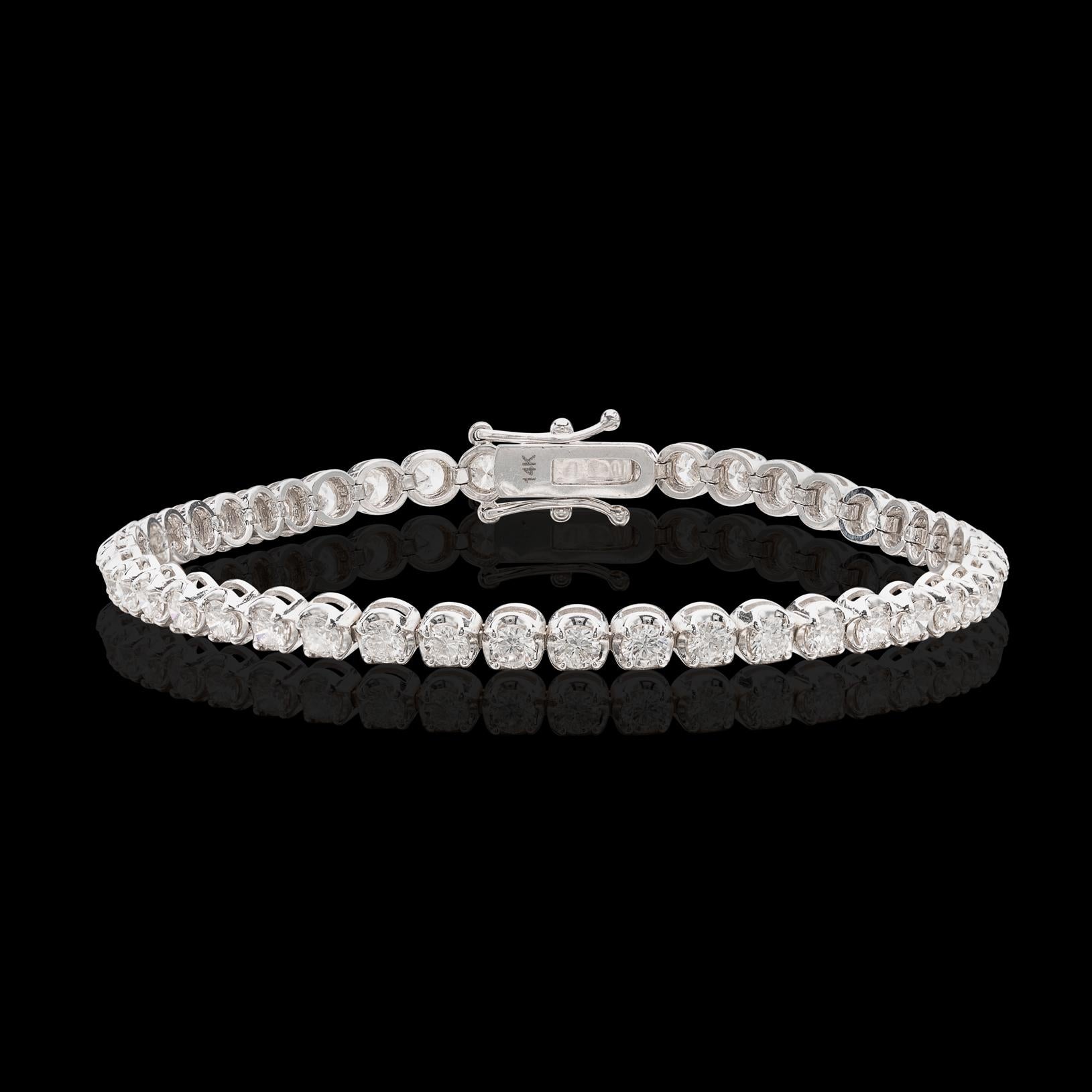 Taille ronde Magnifique bracelet tennis en diamants de 4,25 carats en vente