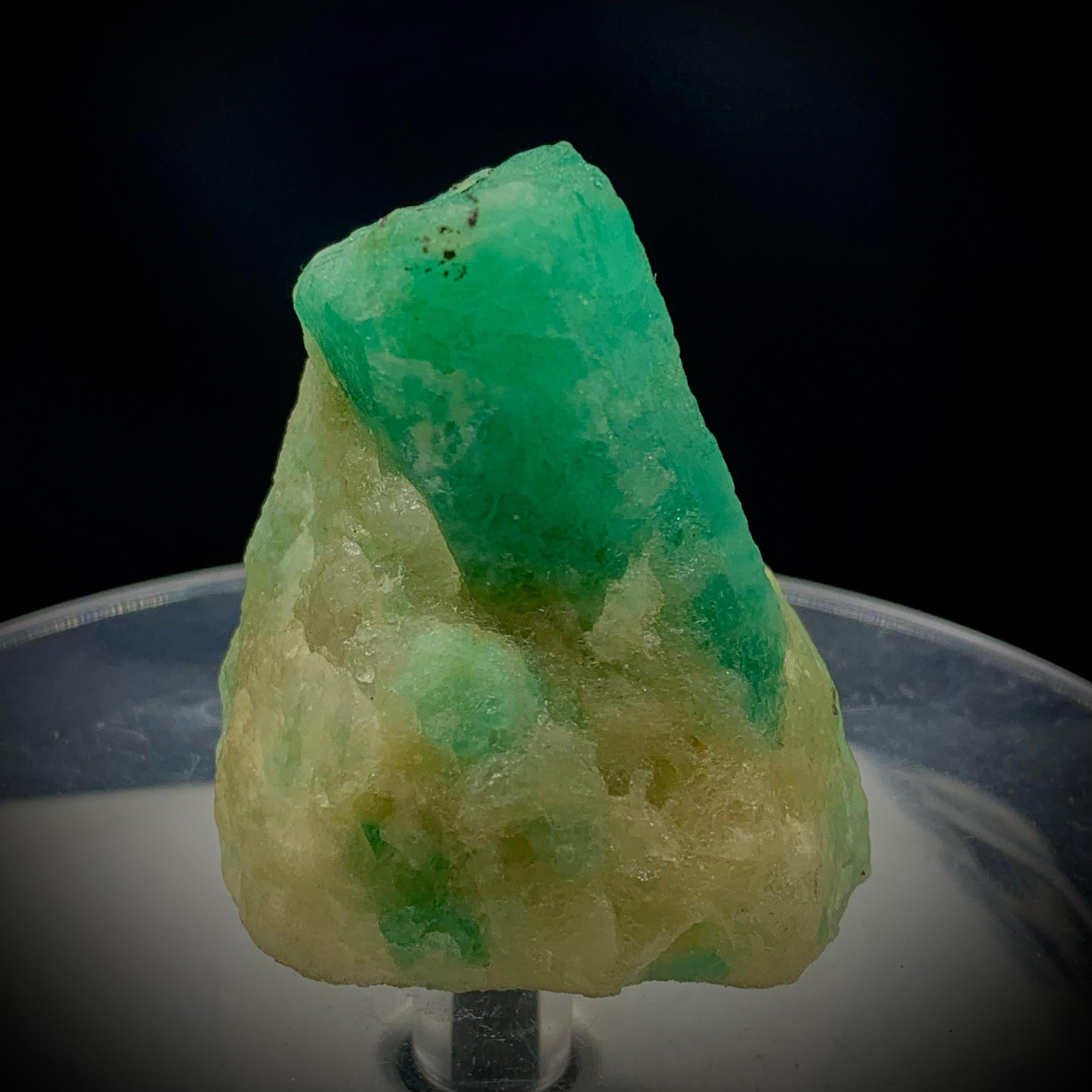 Vegetable Dyed Gorgeous 44 Gram Natural Emerald Specimen with Calcite Matrix from Pakistan Mine
