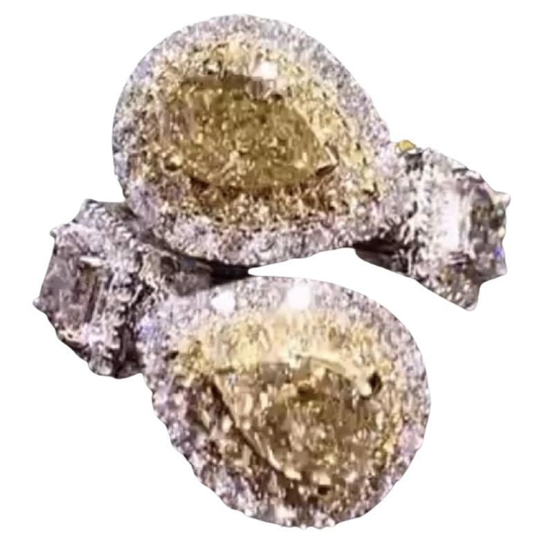 GIA Certified 4.40 Carats Diamonds 18K Gold Ring 